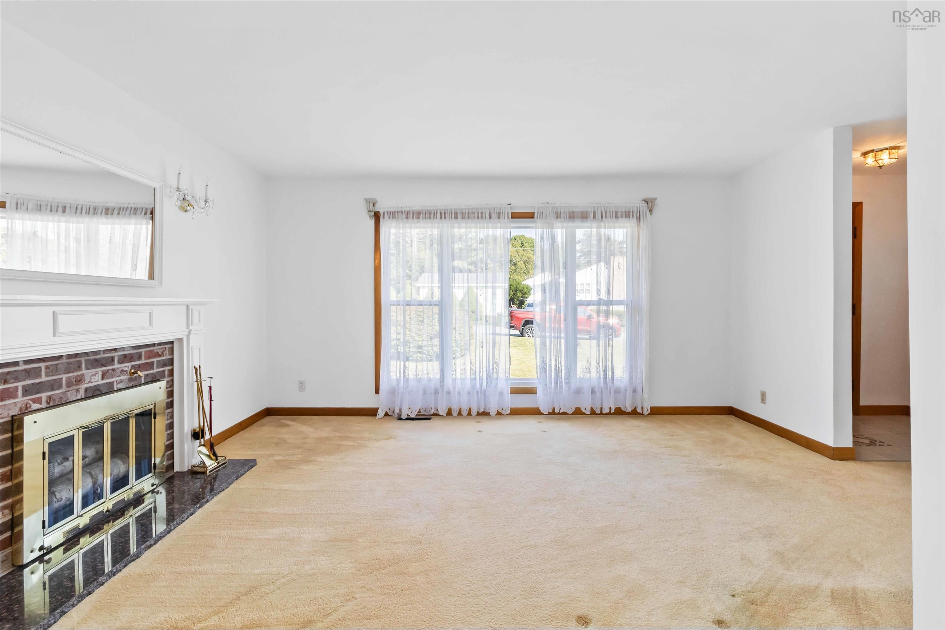 Thumbnail image for 17 Alberta Street MLS<sup>®</sup> 202523834