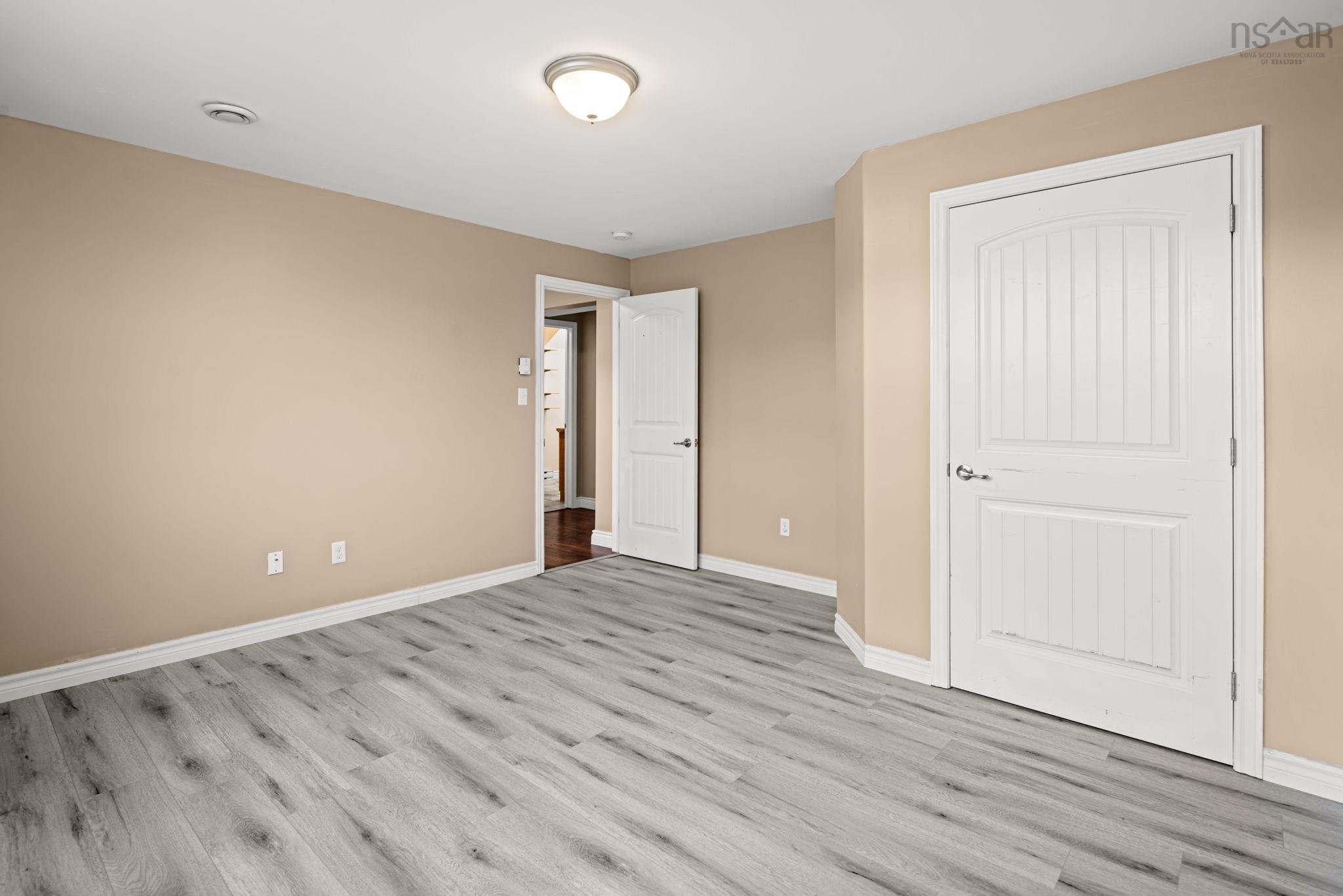 View image 18