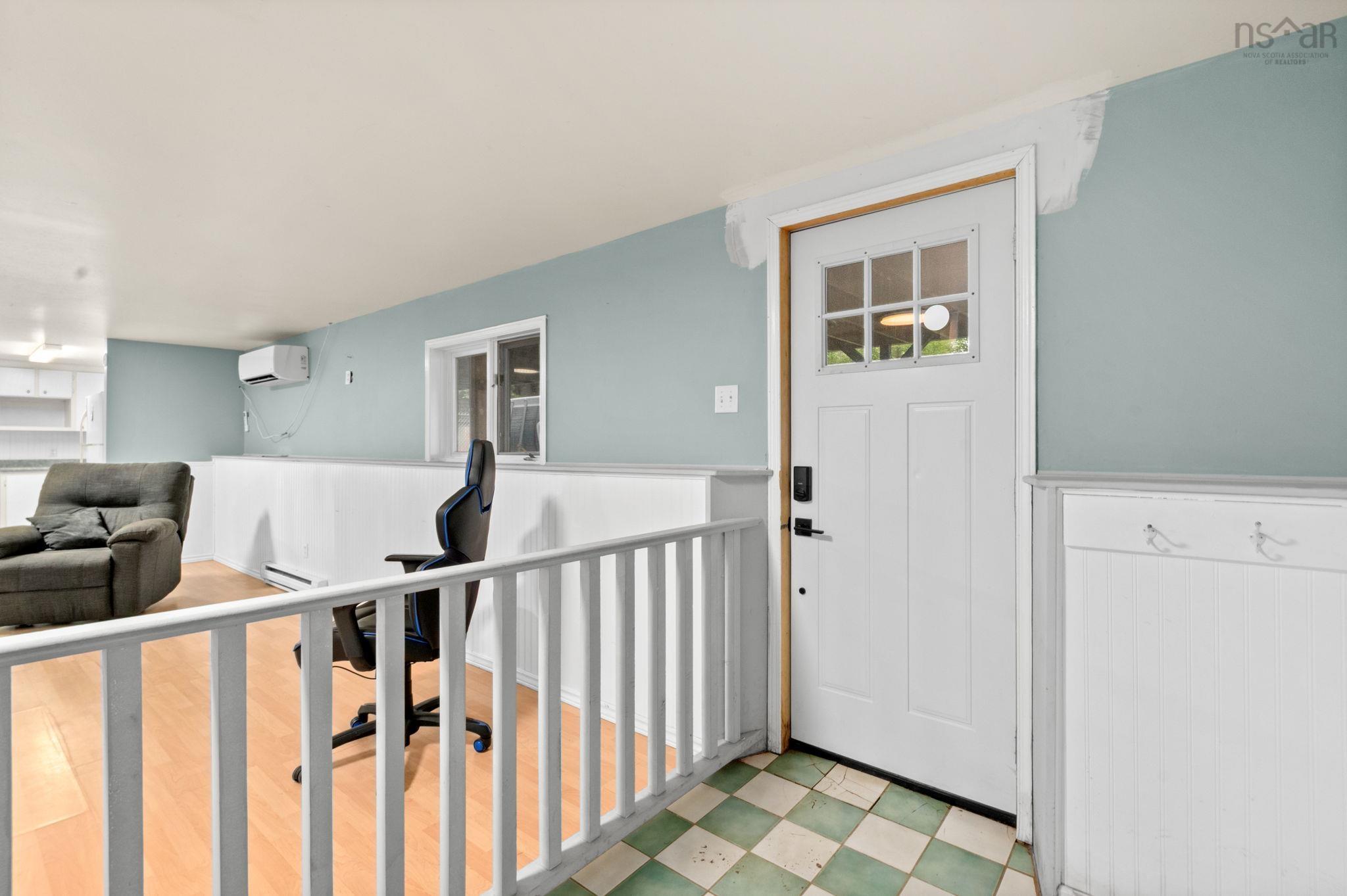 View image 18