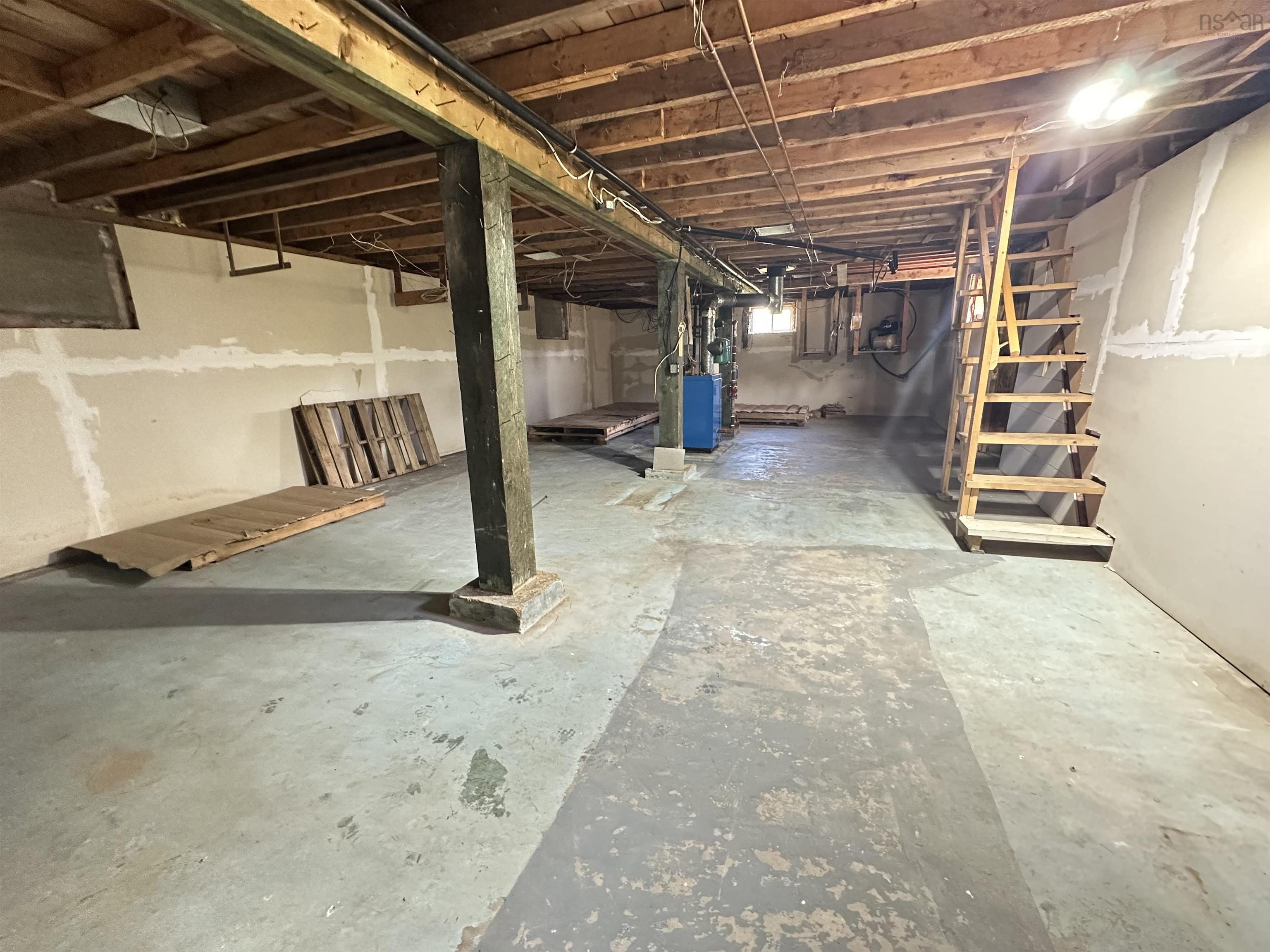 View image 16