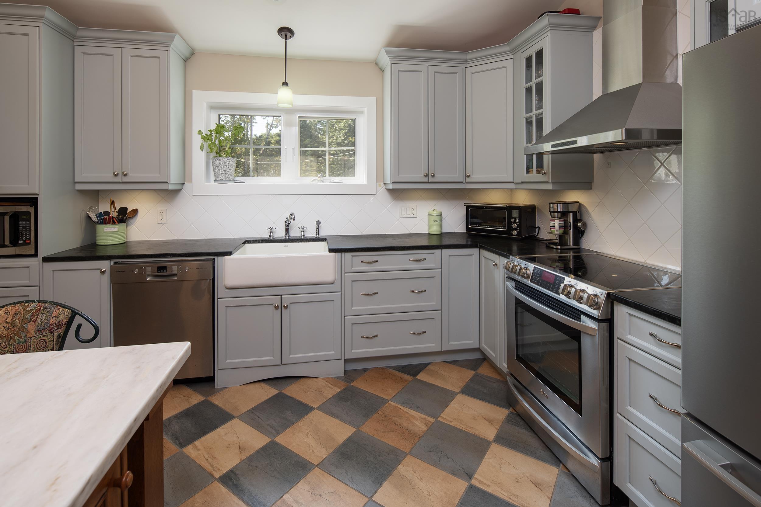 Thumbnail image for 490 Brookside Road MLS<sup>®</sup> 202524097