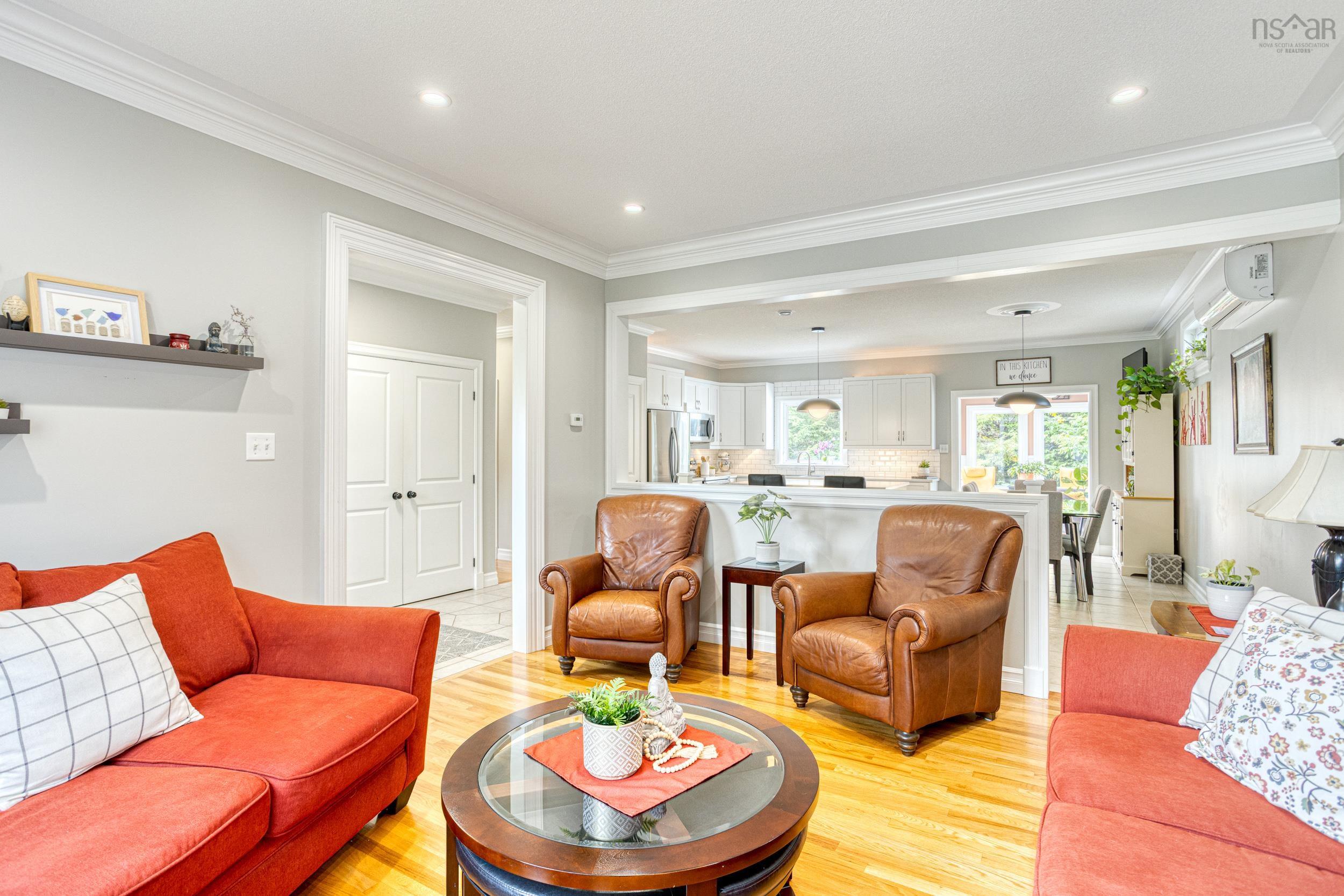 Thumbnail image for 40 Tenon Drive MLS<sup>®</sup> 202524177