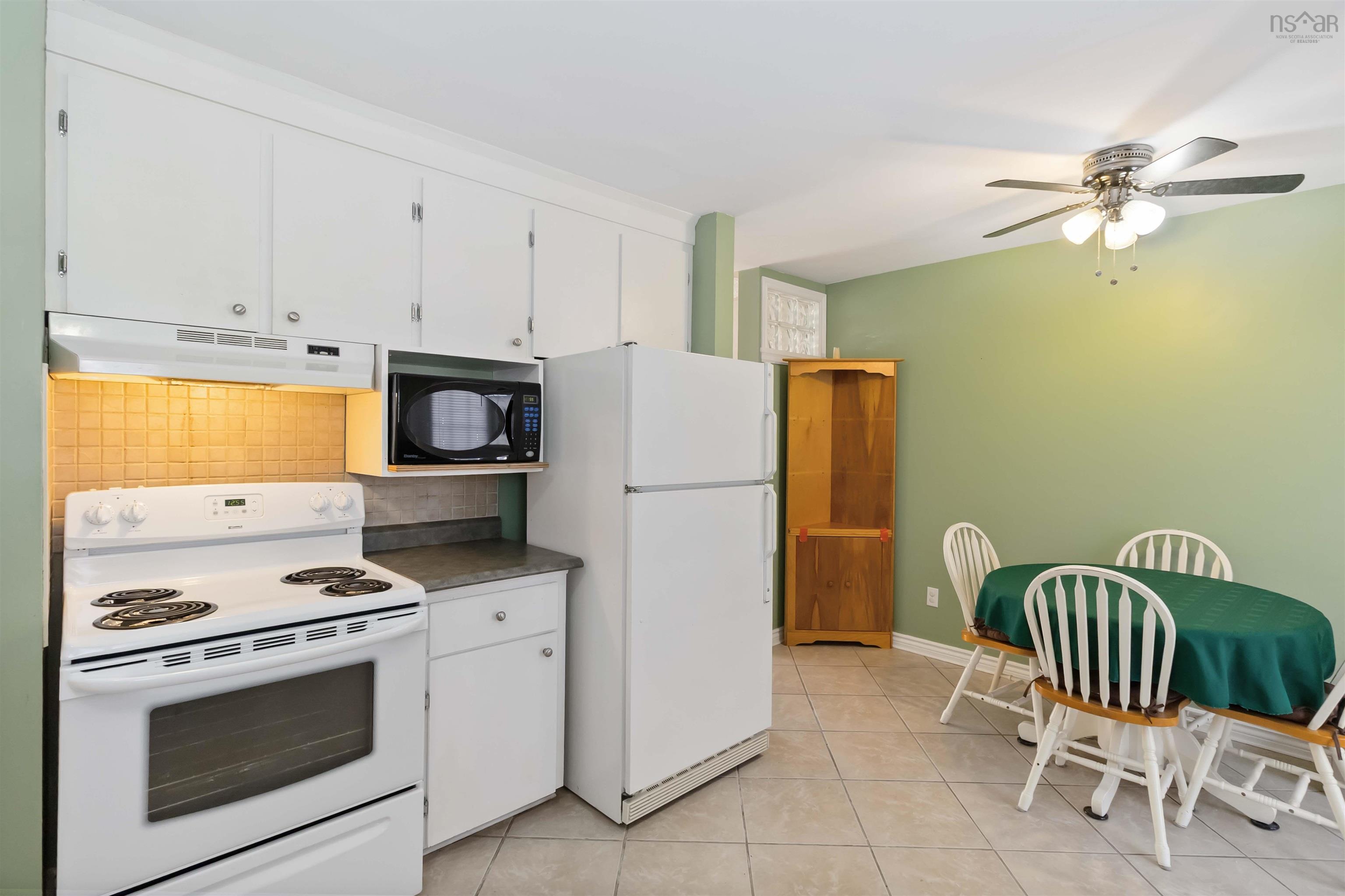 Thumbnail image for 123B Adelaide Avenue MLS<sup>®</sup> 202524229