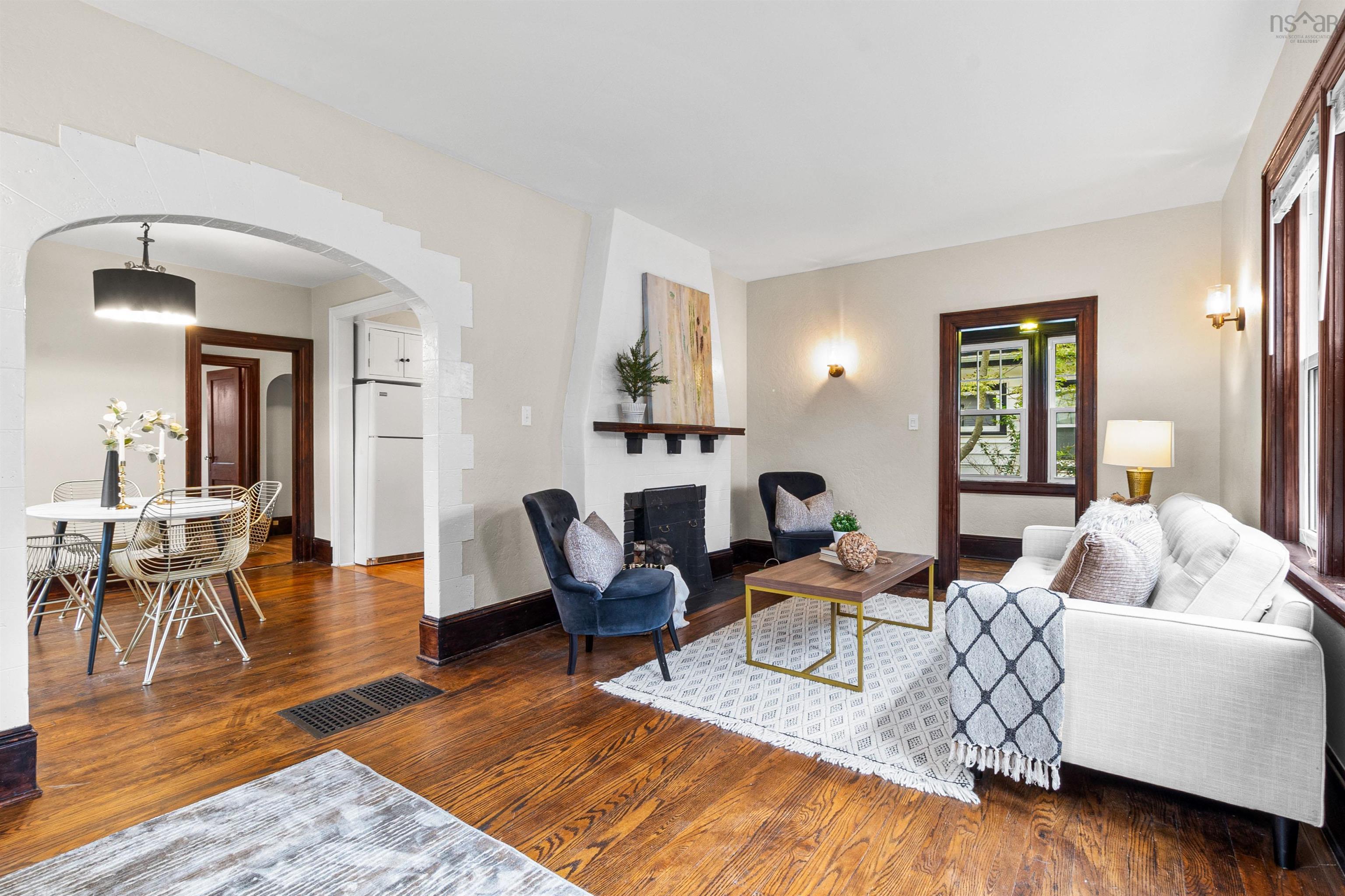 Thumbnail image for 5791 Southwood Drive MLS<sup>®</sup> 202524466