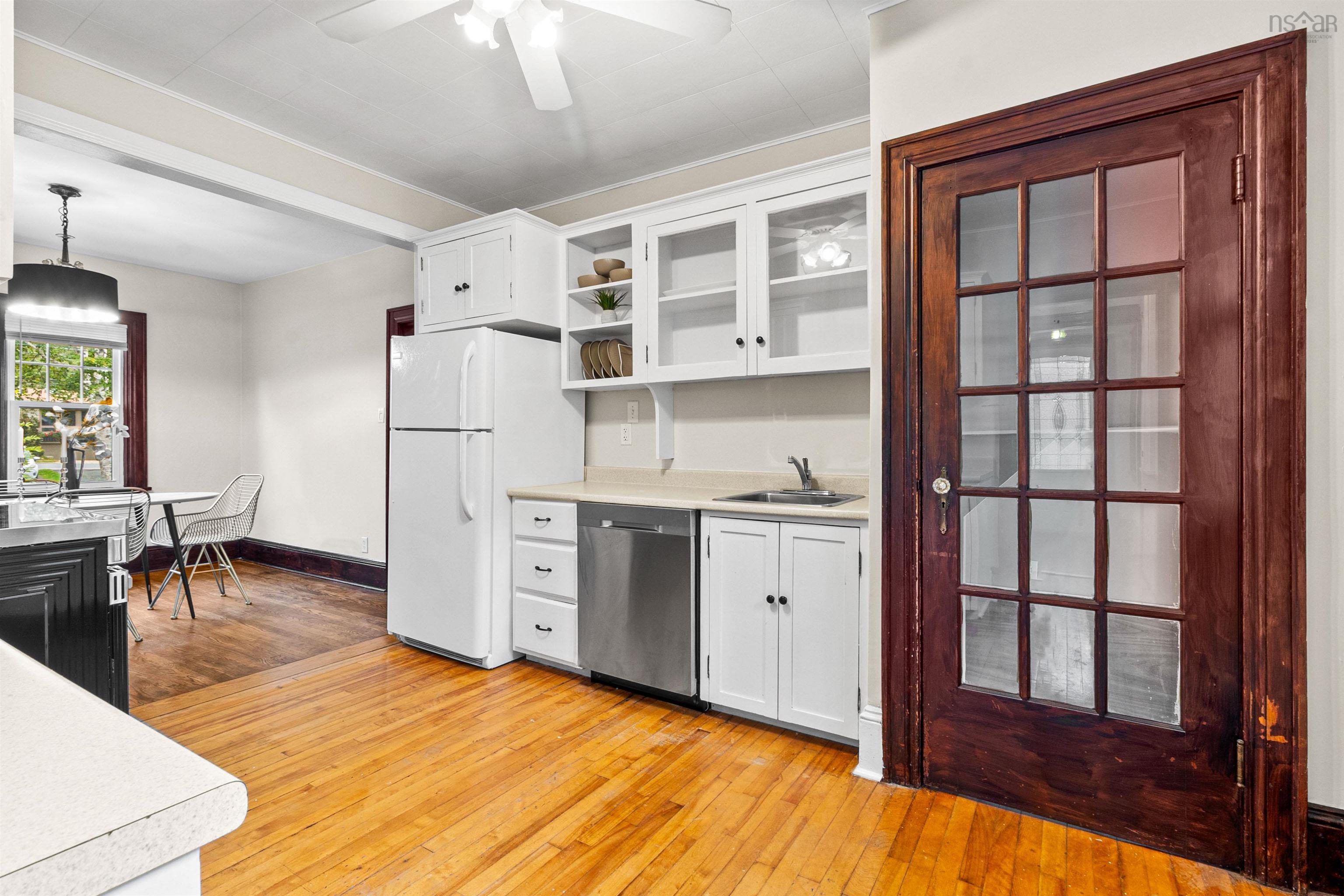 View image 12