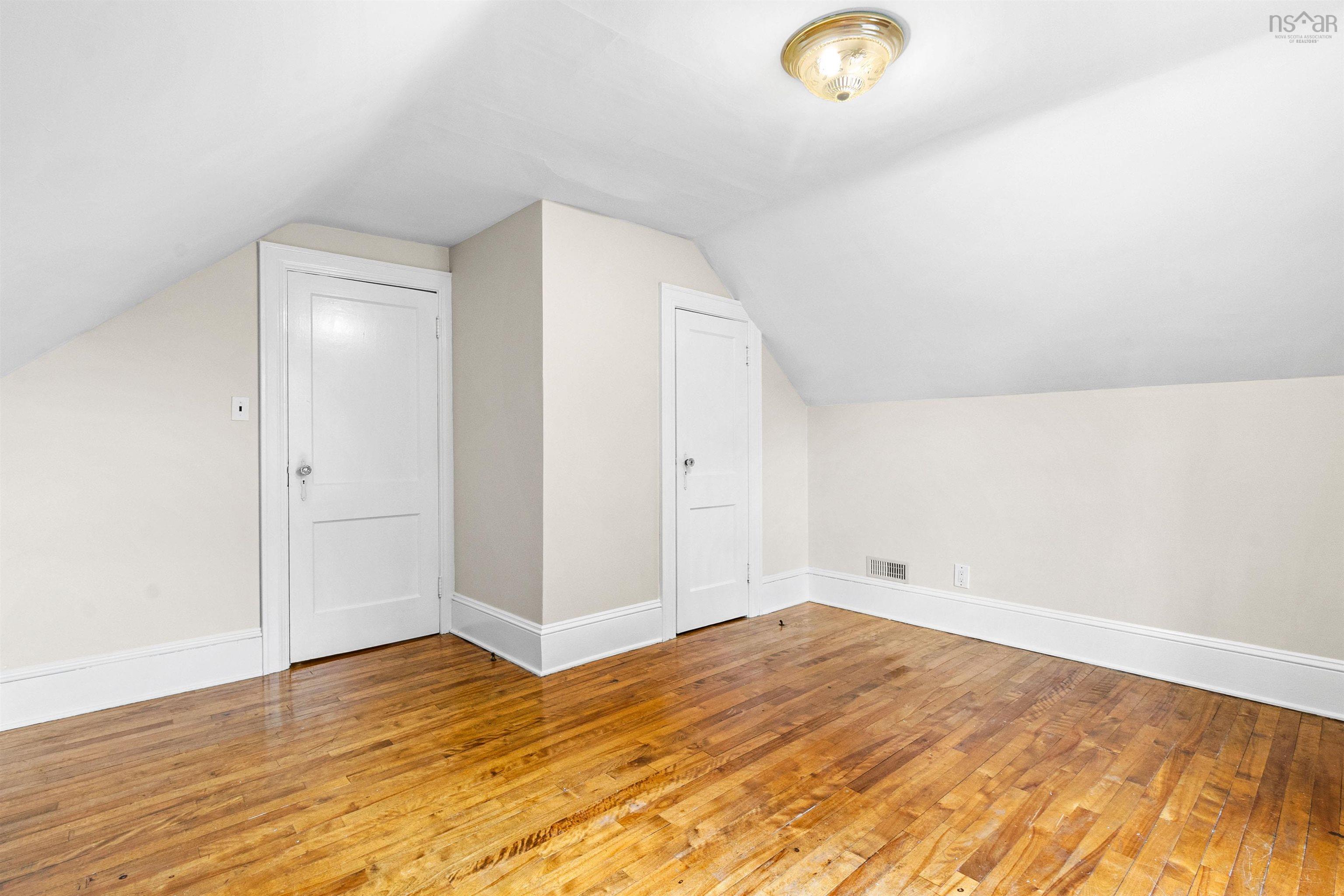 View image 17