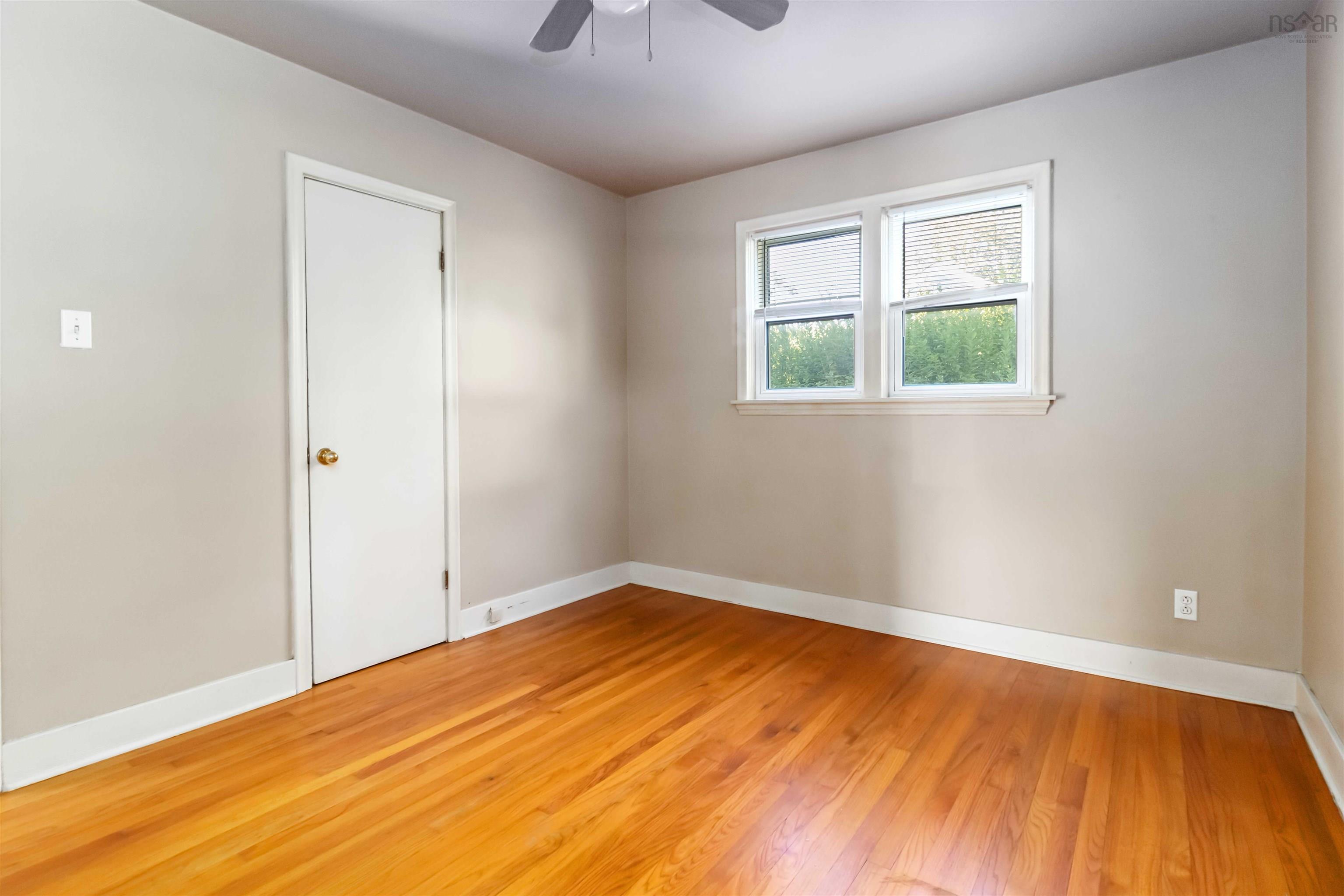 View image 16