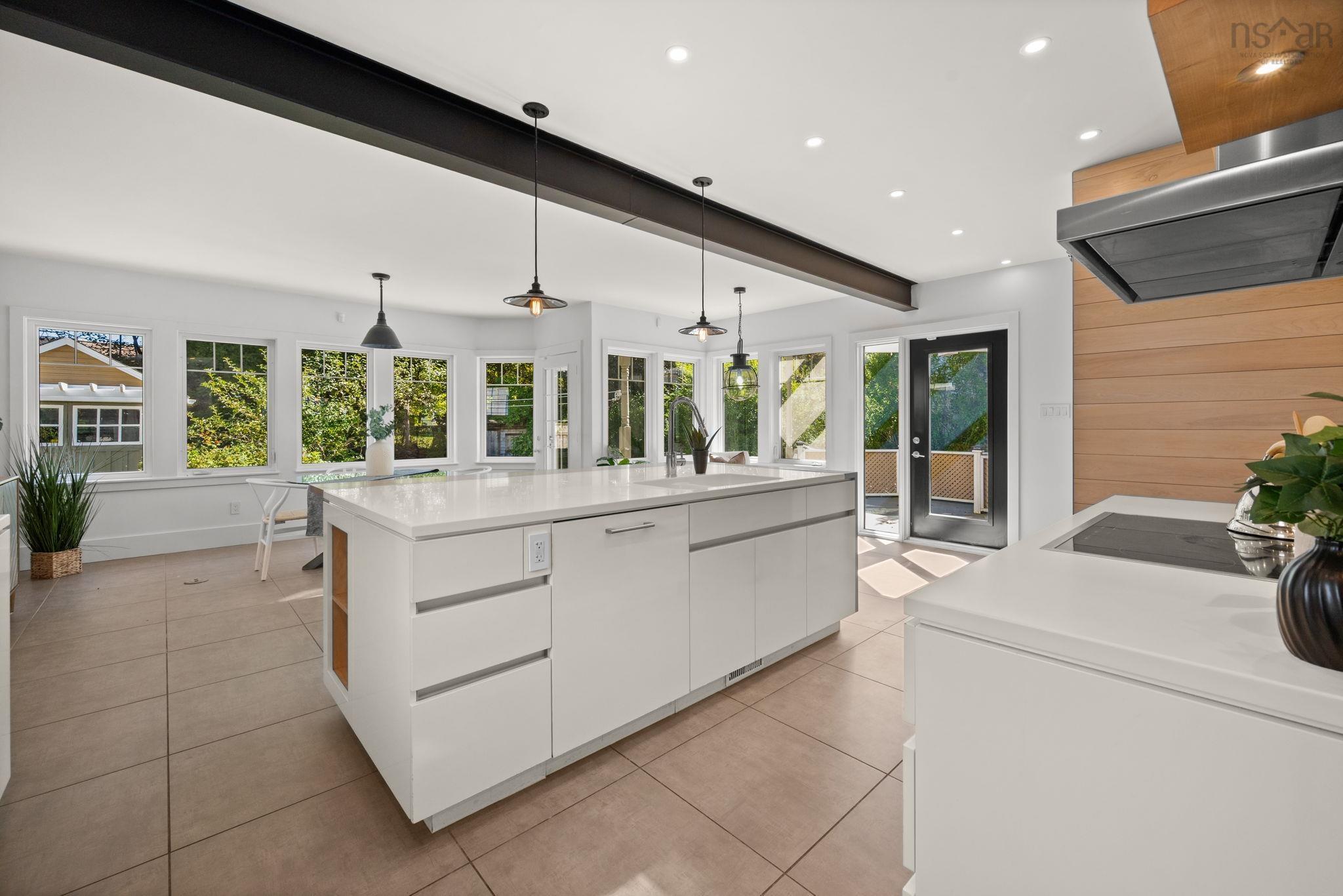 Thumbnail image for 1139 Dalhousie Street MLS<sup>®</sup> 202524499
