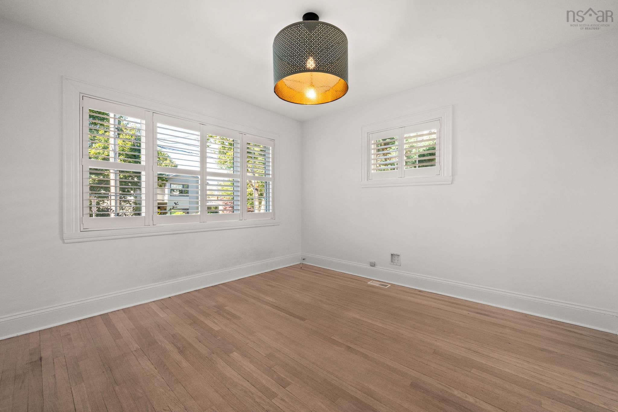 View image 12