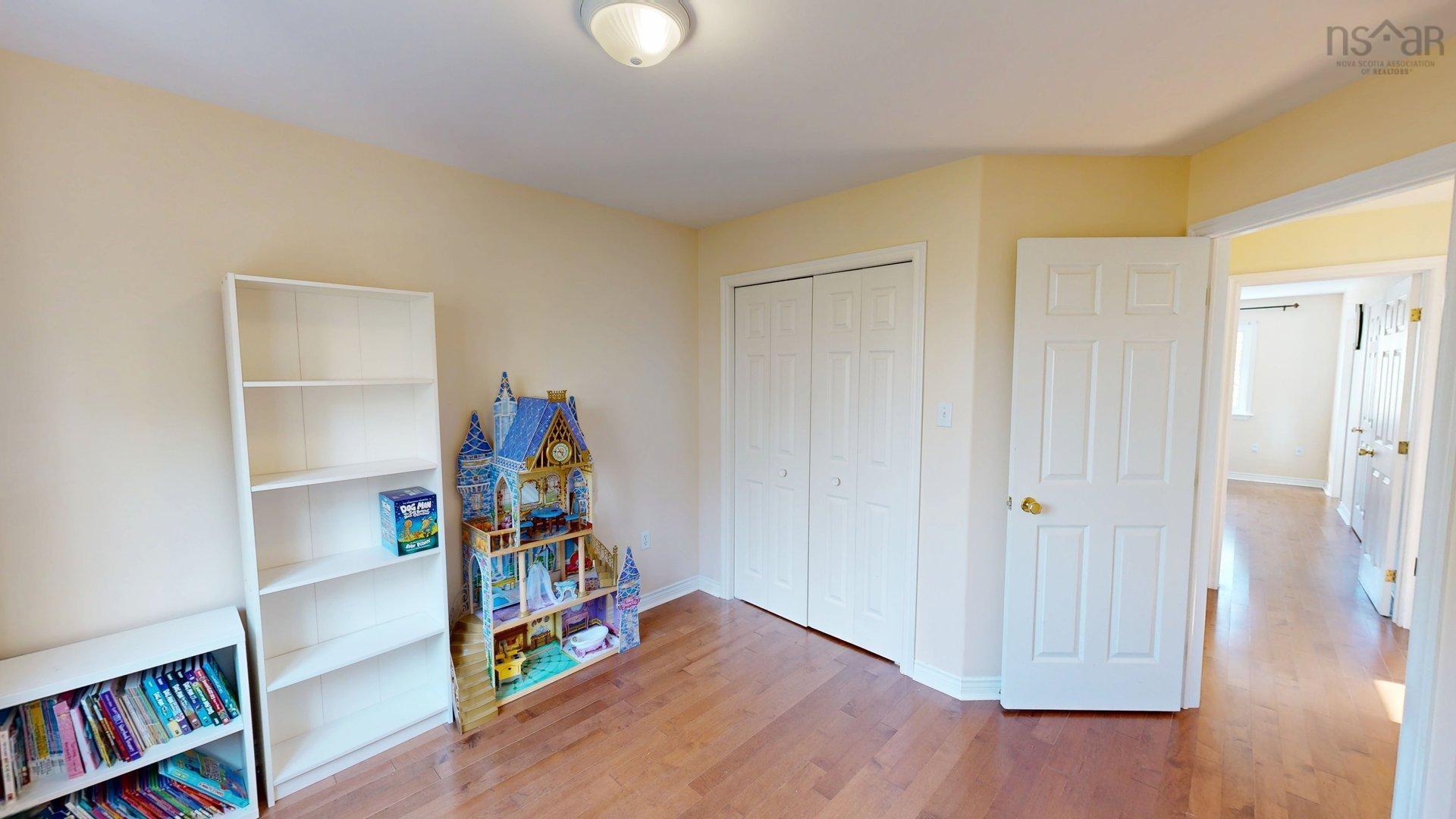 View image 18