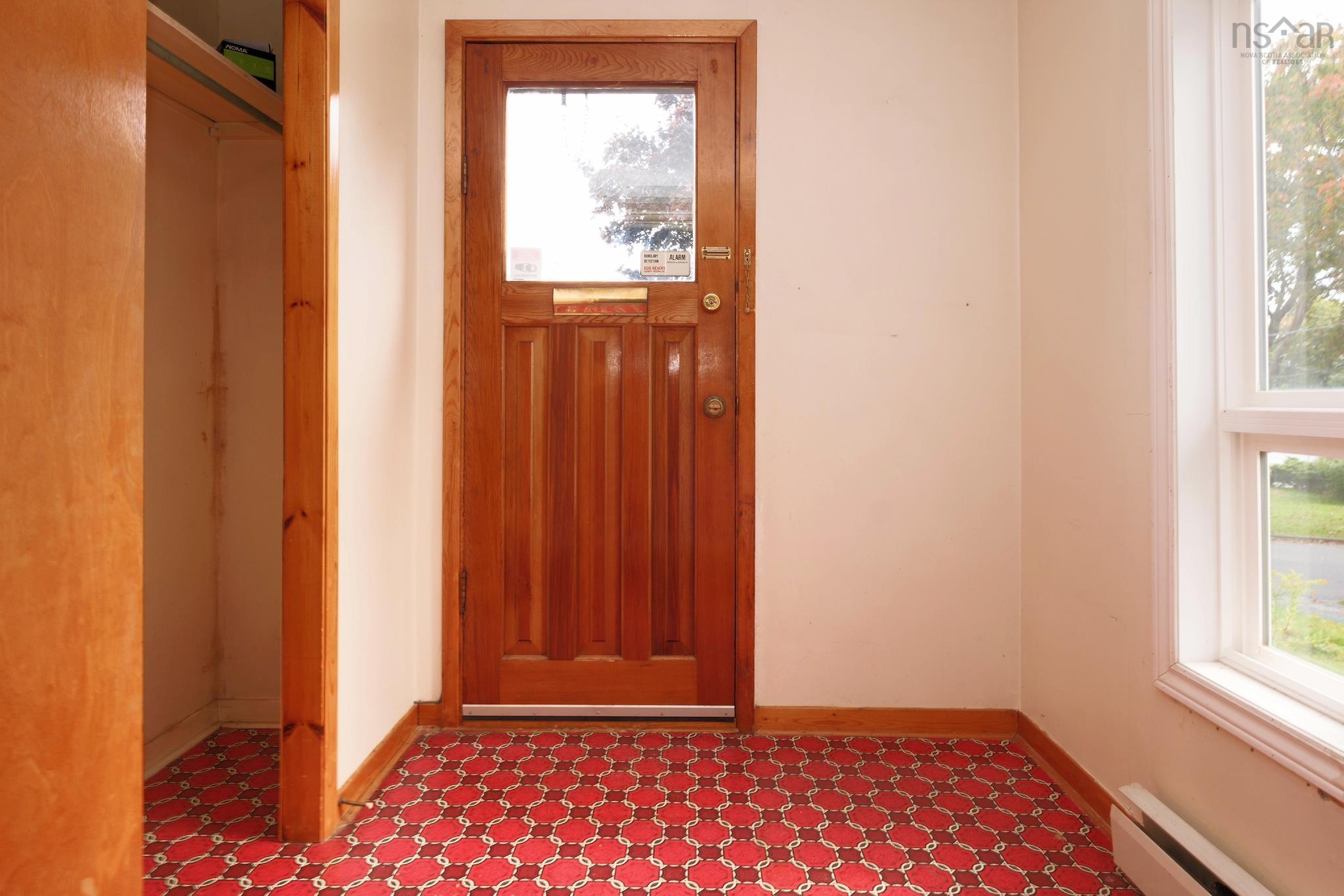 Thumbnail image for 9 Aurora Avenue MLS<sup>®</sup> 202524557