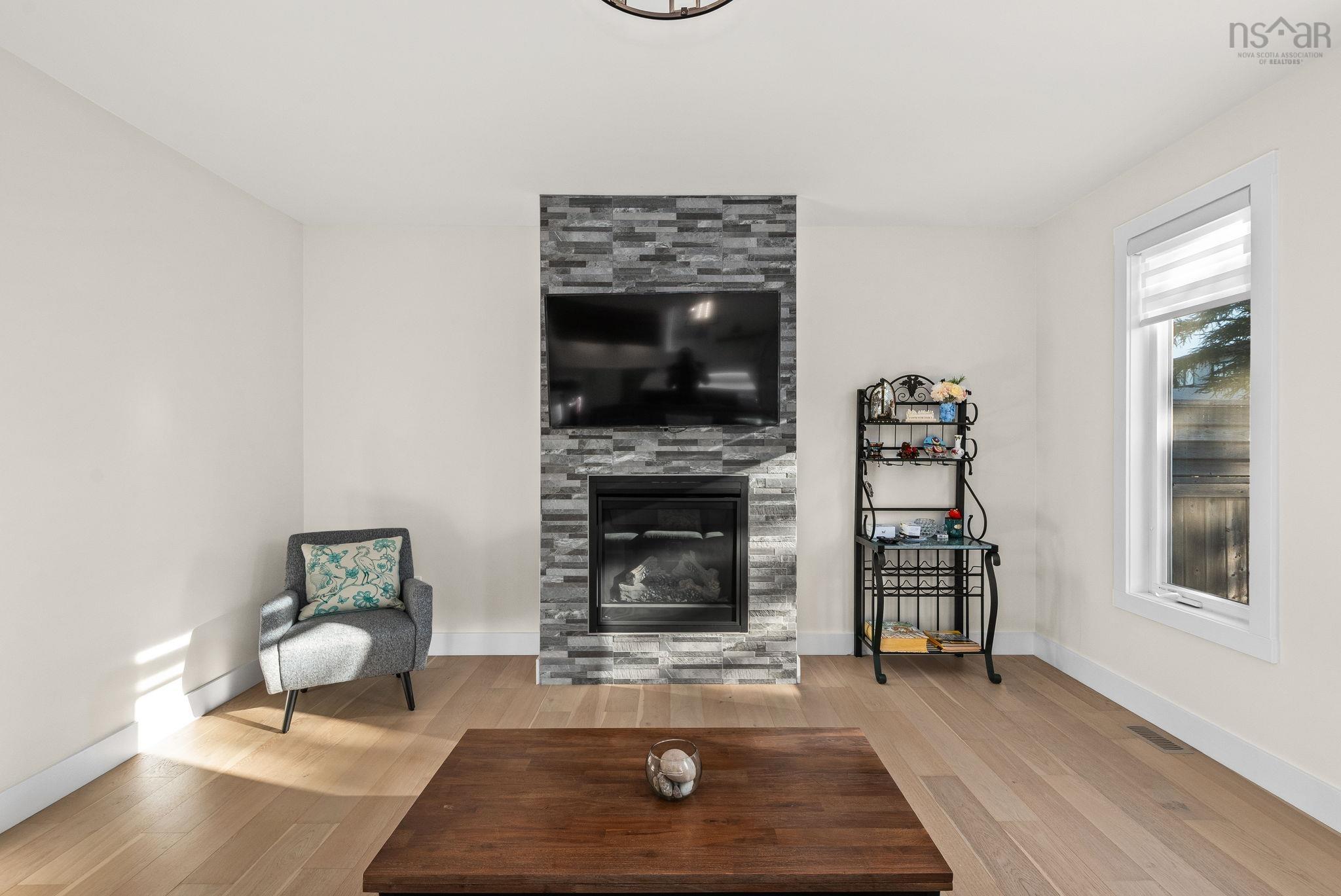 View image 9