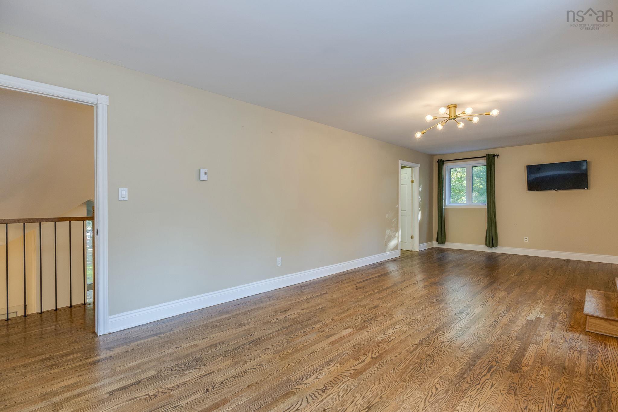 View image 18