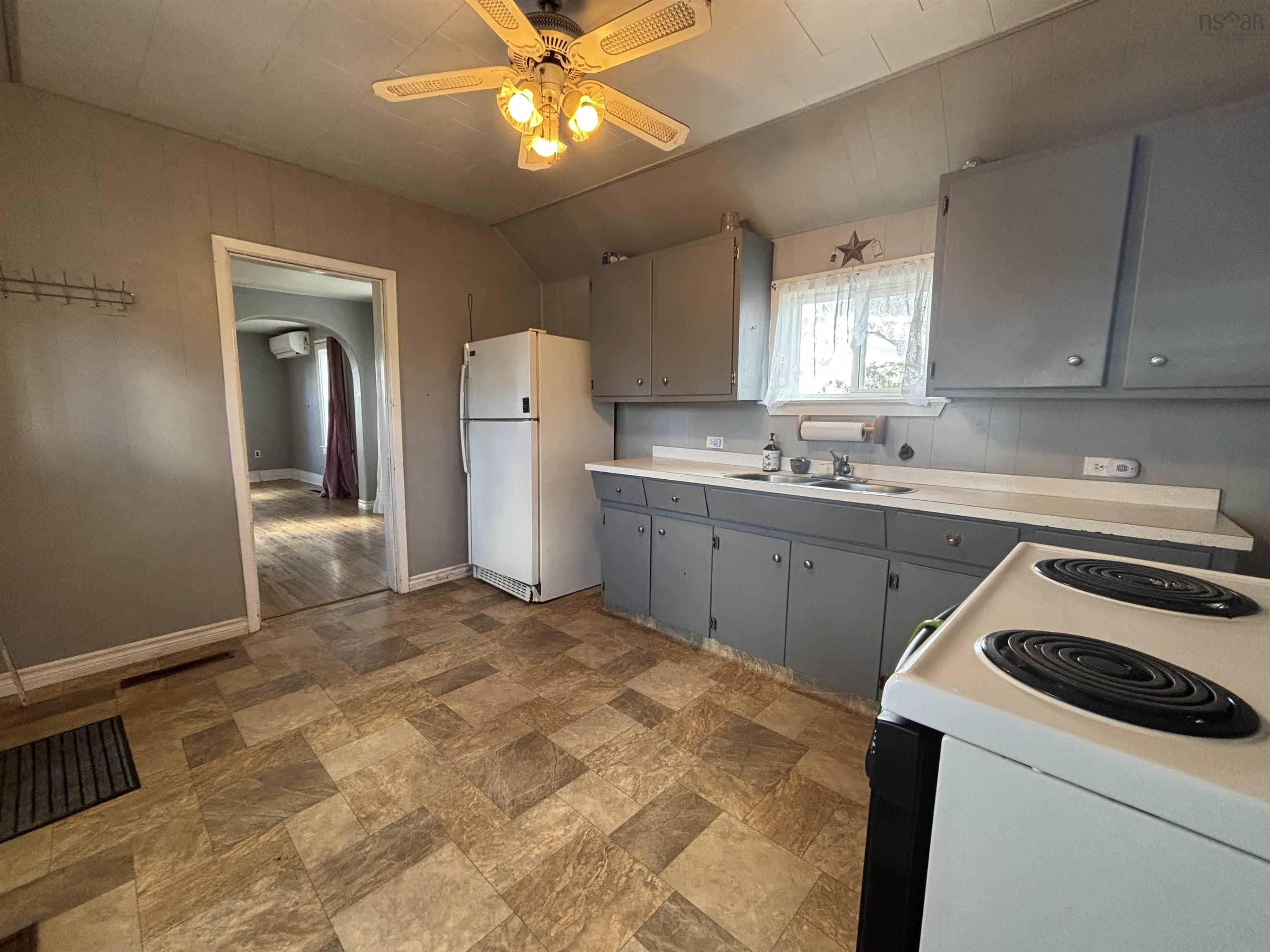 View image 12