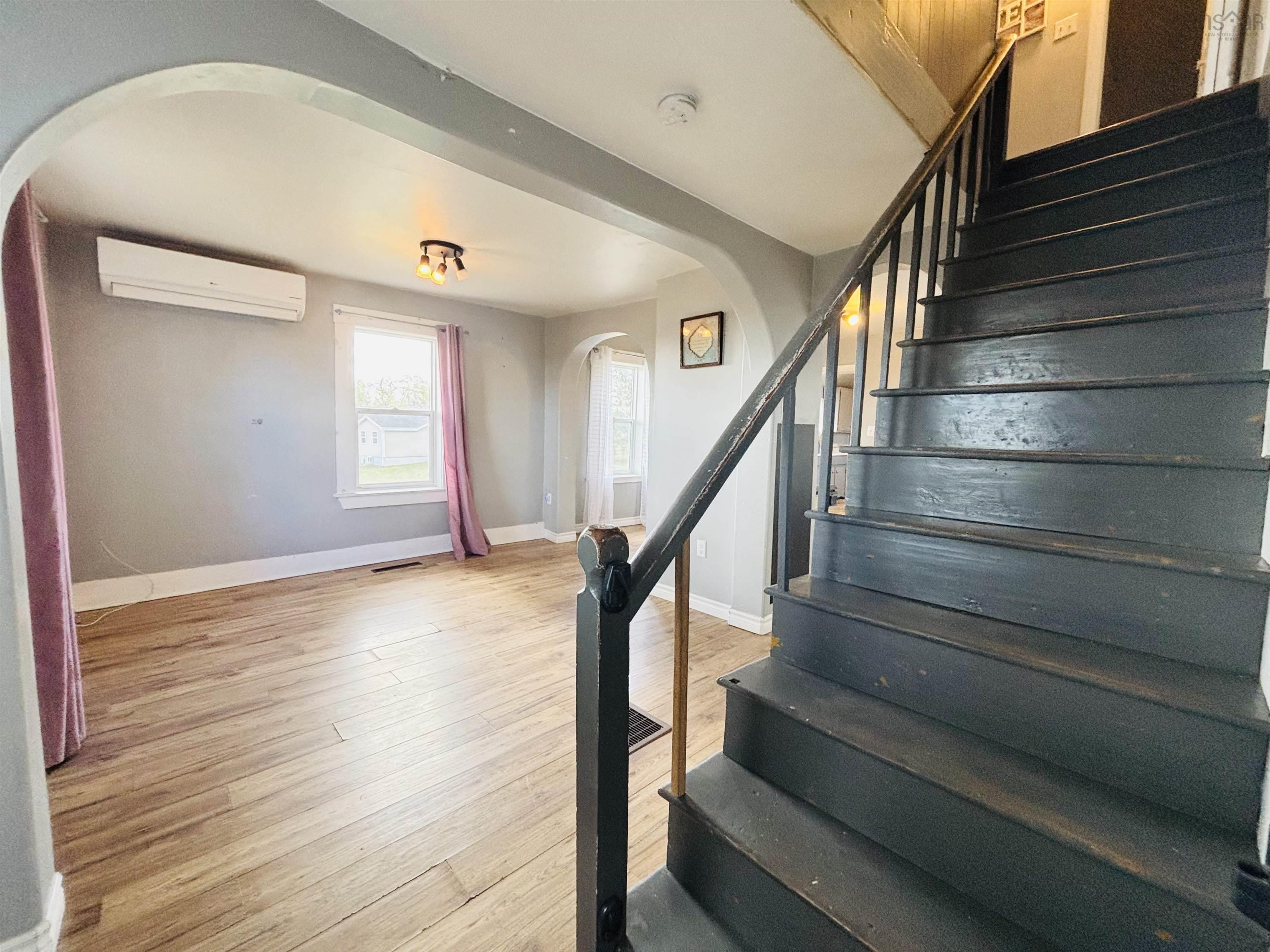 View image 18