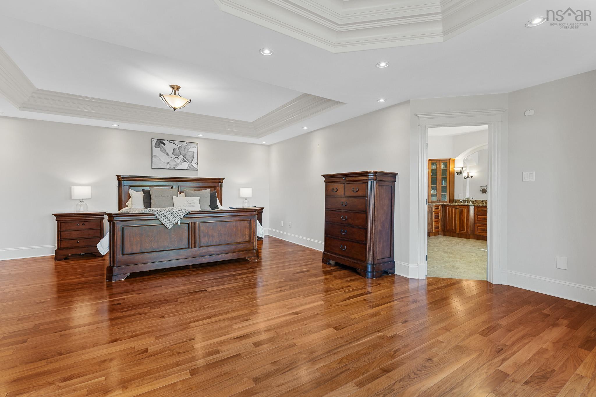 View image 18