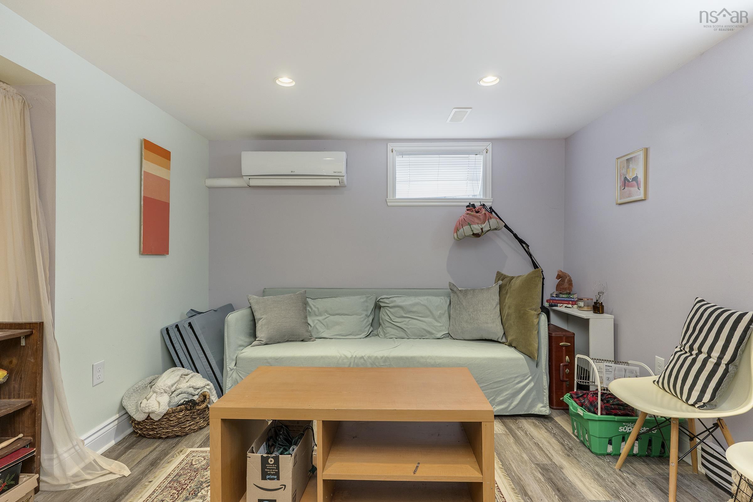 View image 12