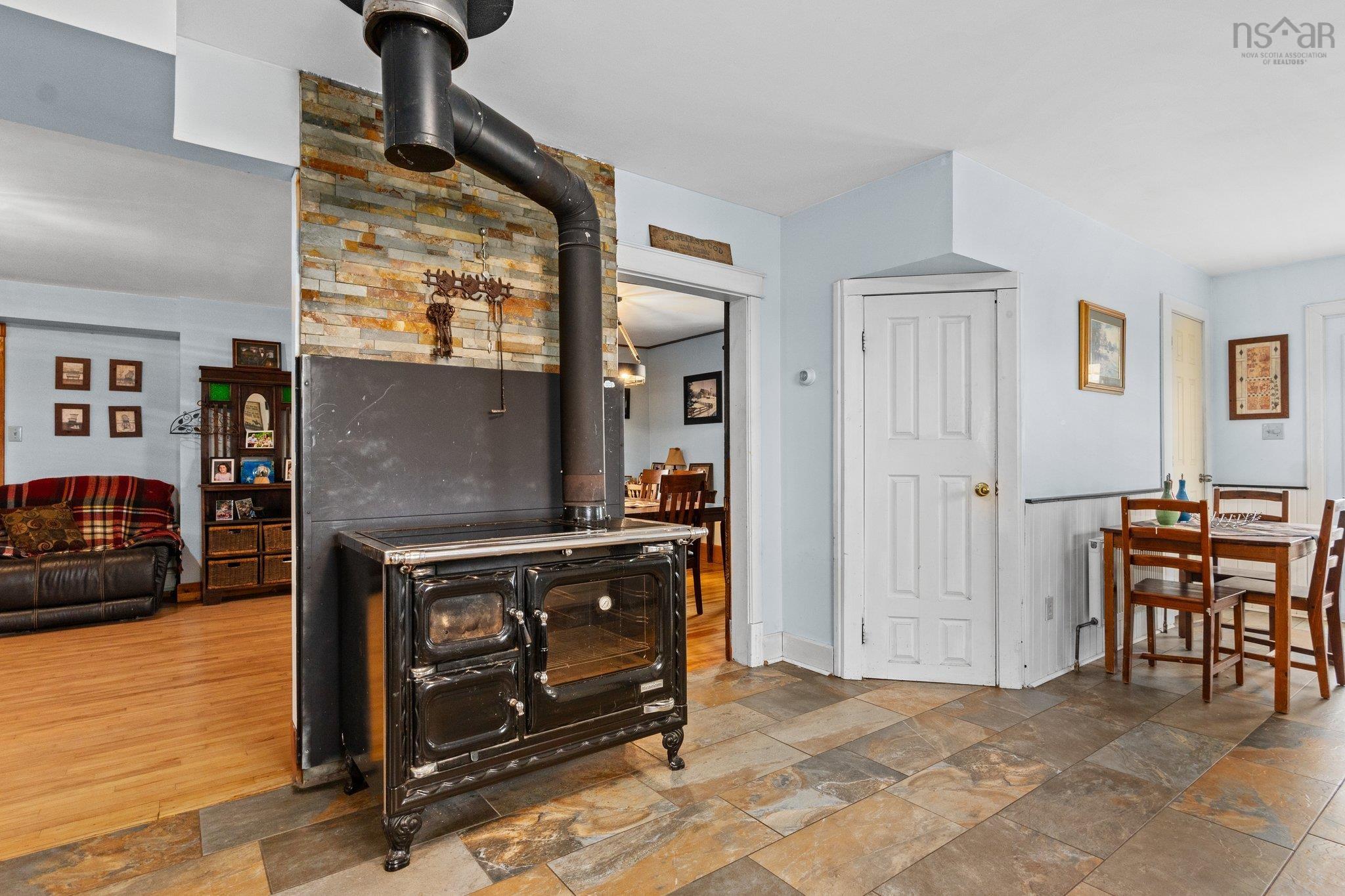 View image 10