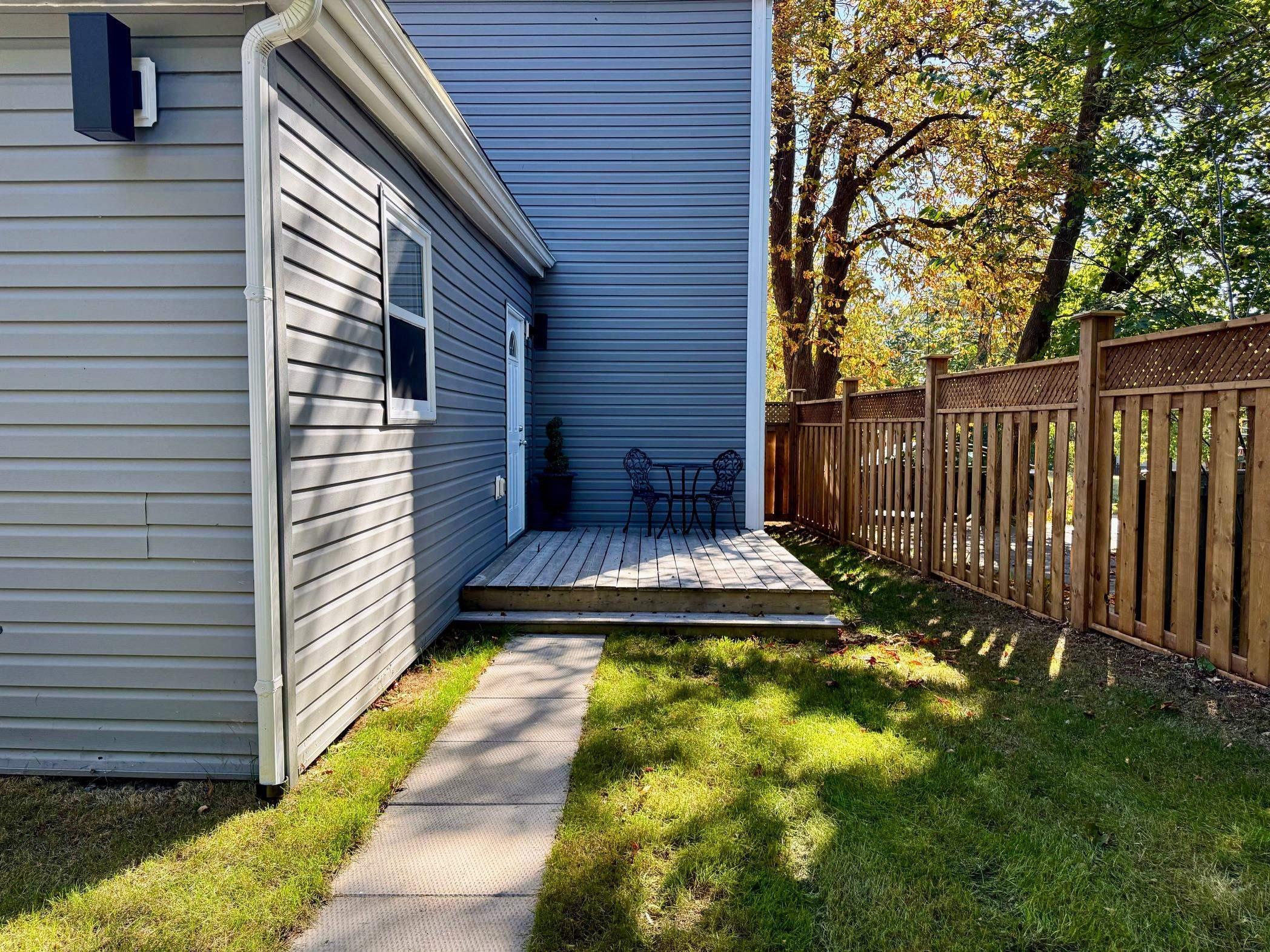 View image 32