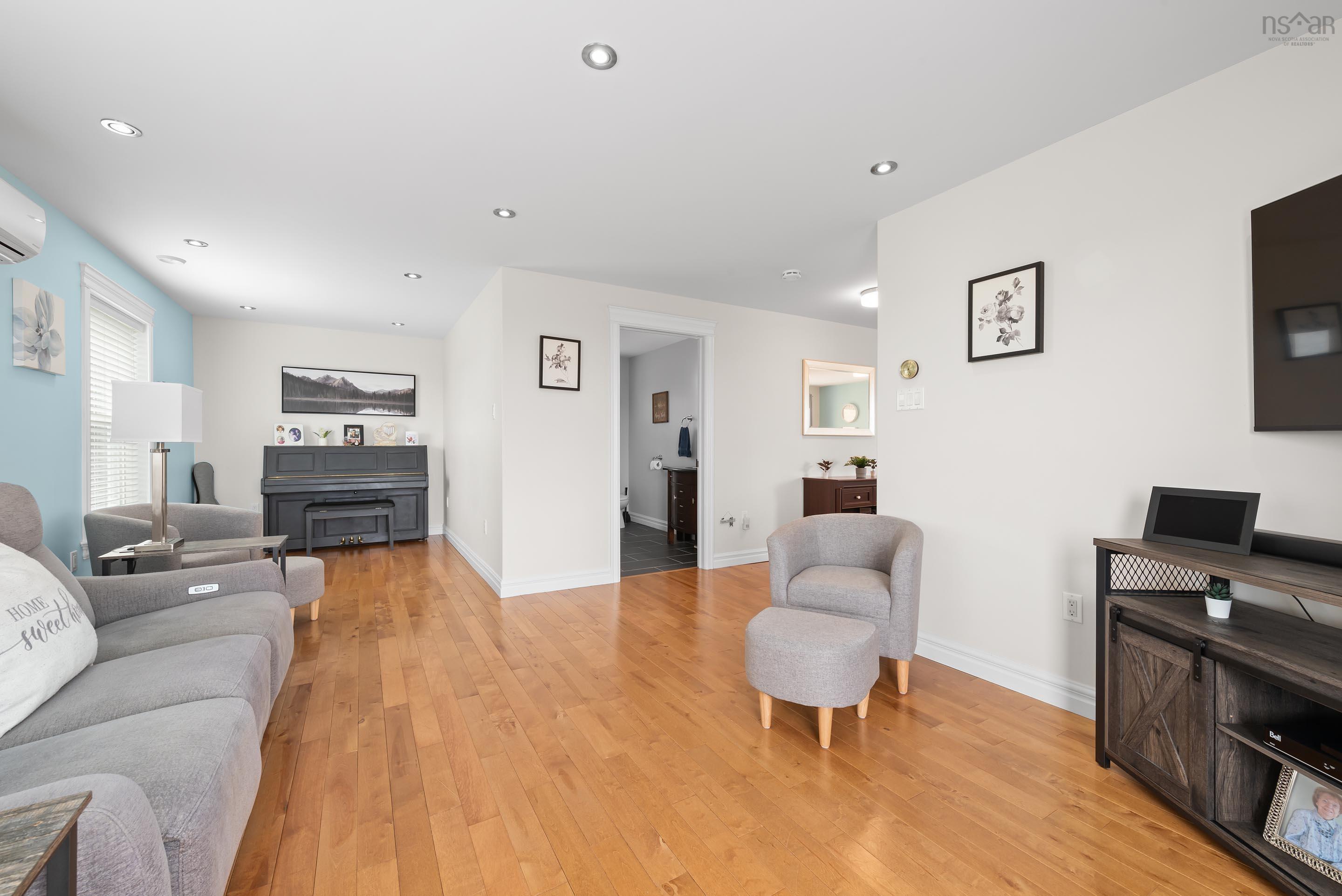 View image 9