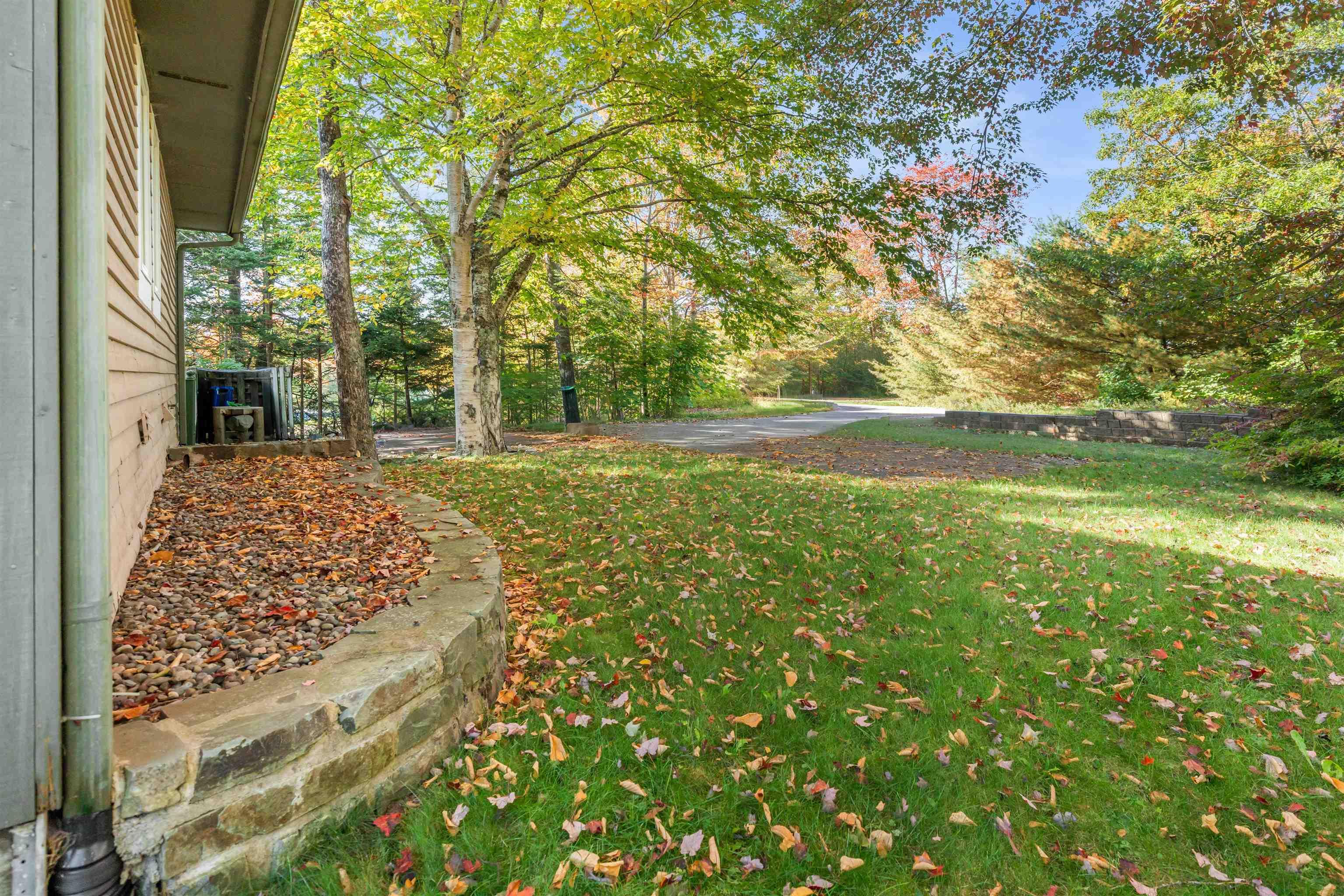 Thumbnail image for 194 Ponderosa Drive MLS<sup>®</sup> 202526101