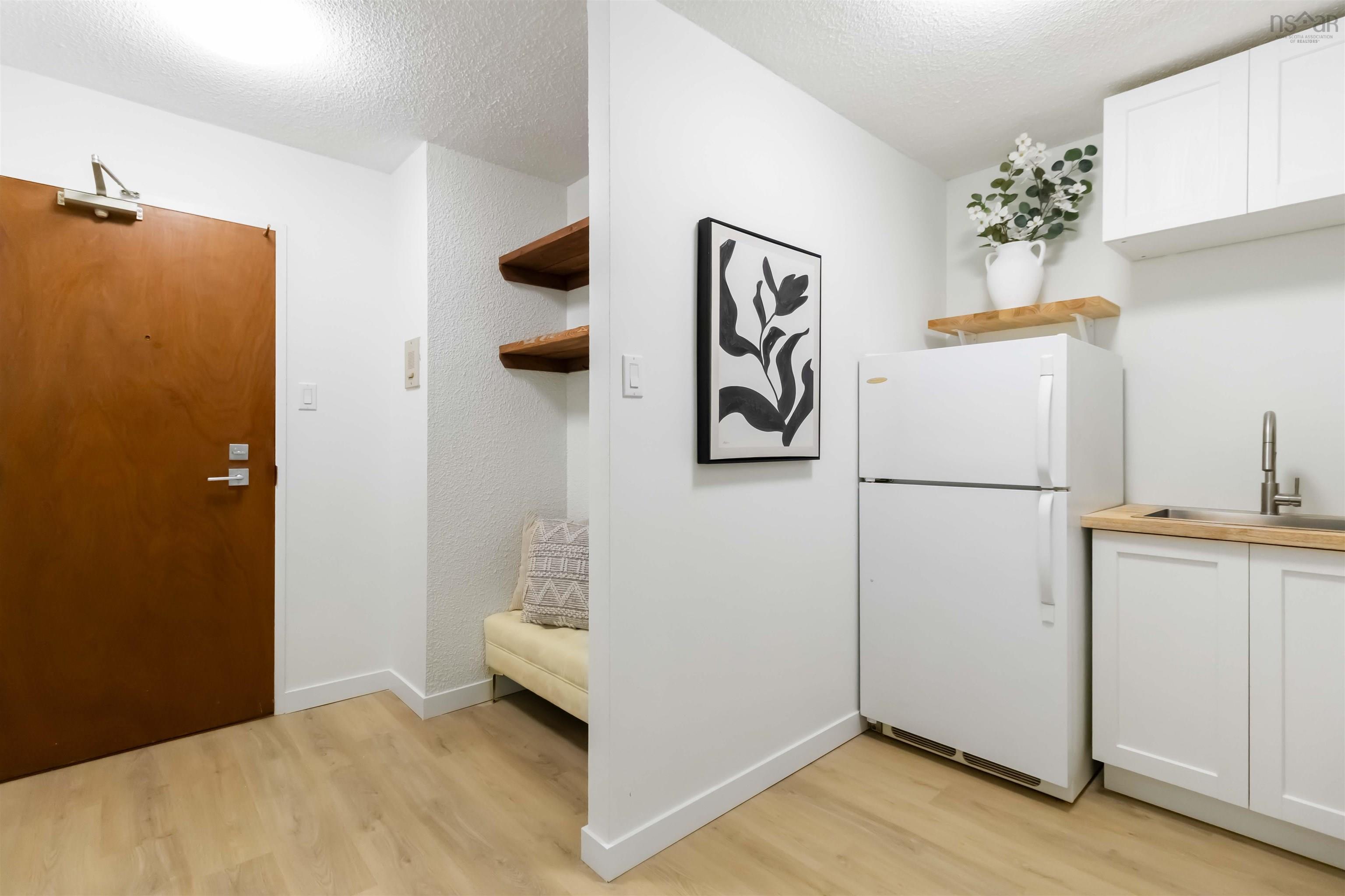 Thumbnail image for 1105 5572 North Ridge Road MLS<sup>®</sup> 202526126