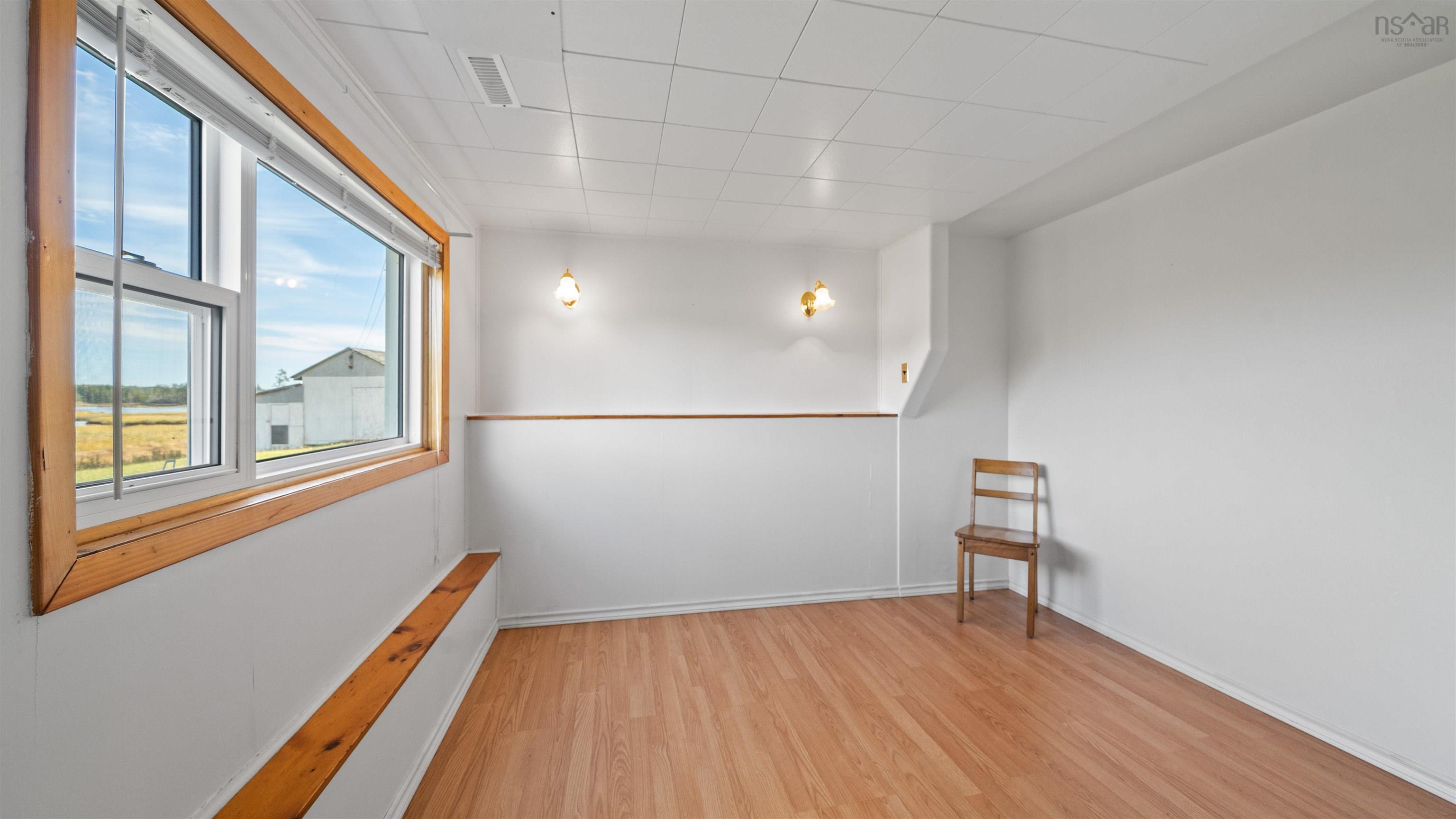 View image 12