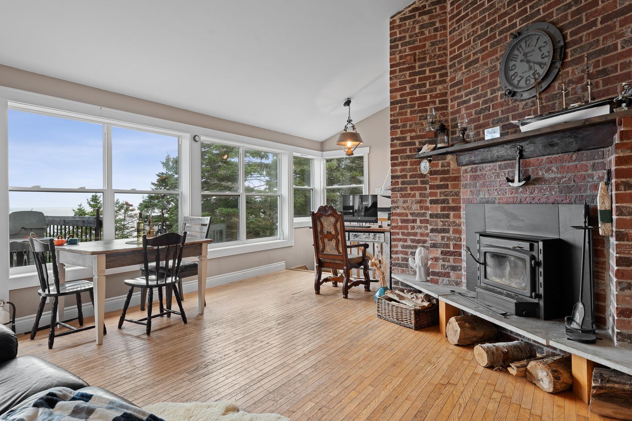 View image 18