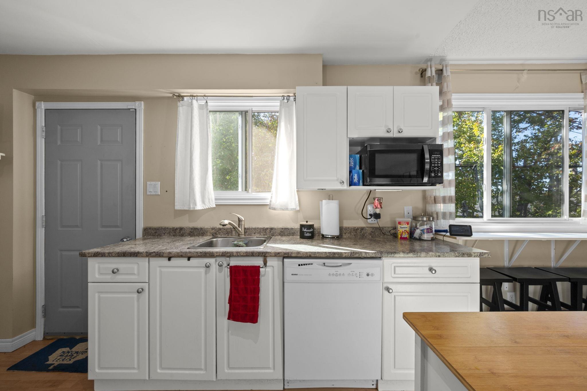 View image 12