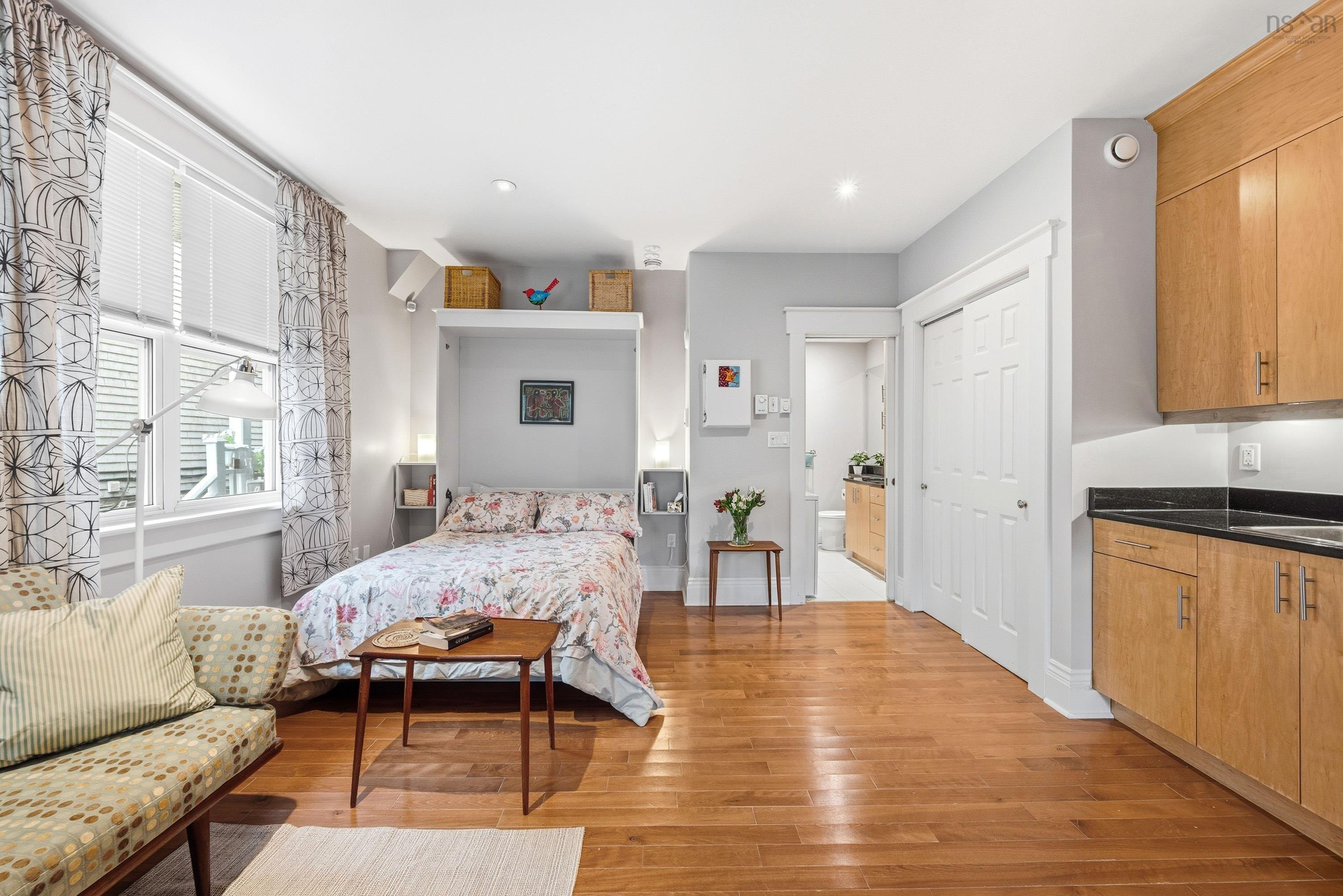 Thumbnail image for 5 1036 Bland Street MLS<sup>®</sup> 202526253