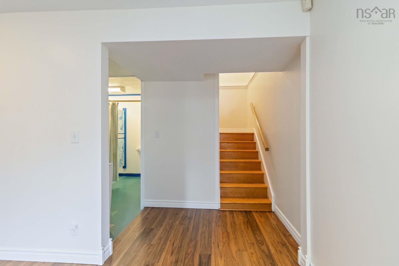 View image 9