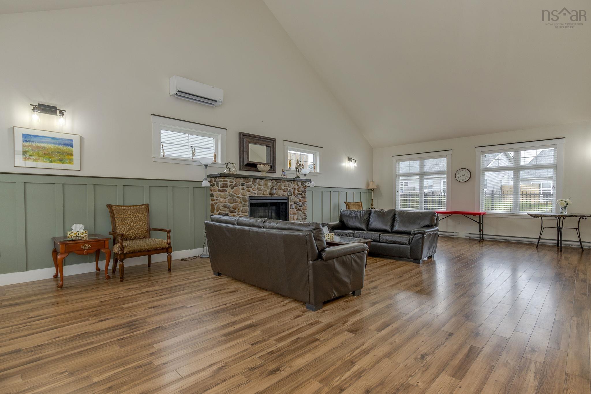View image 25