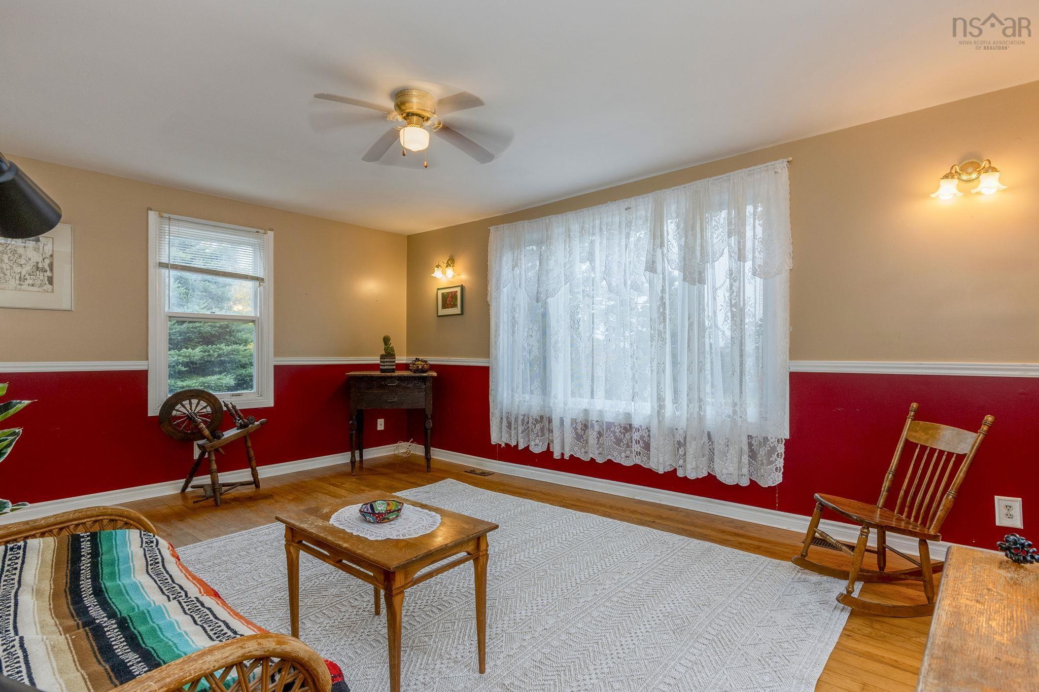 View image 17