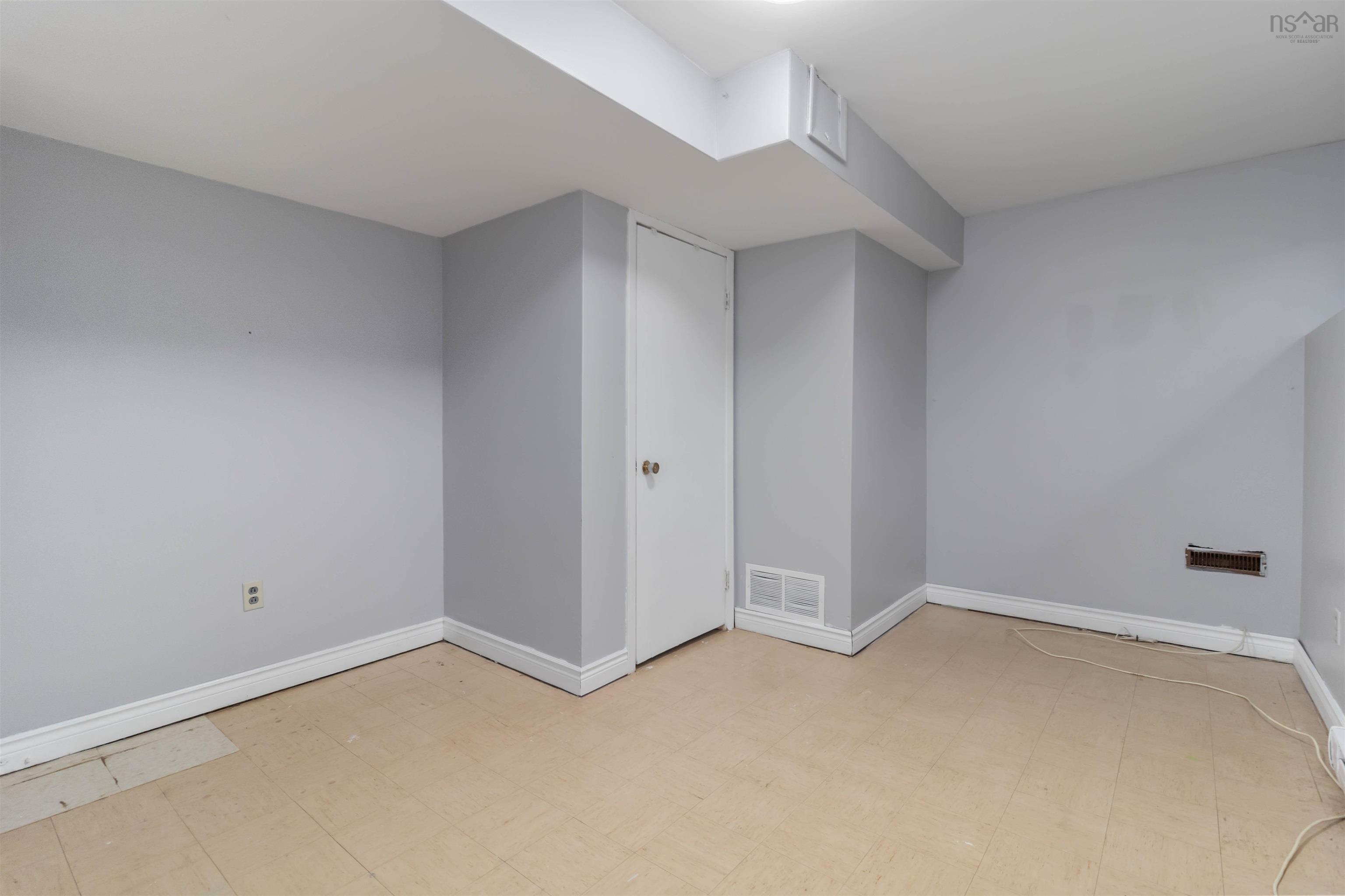 View image 12