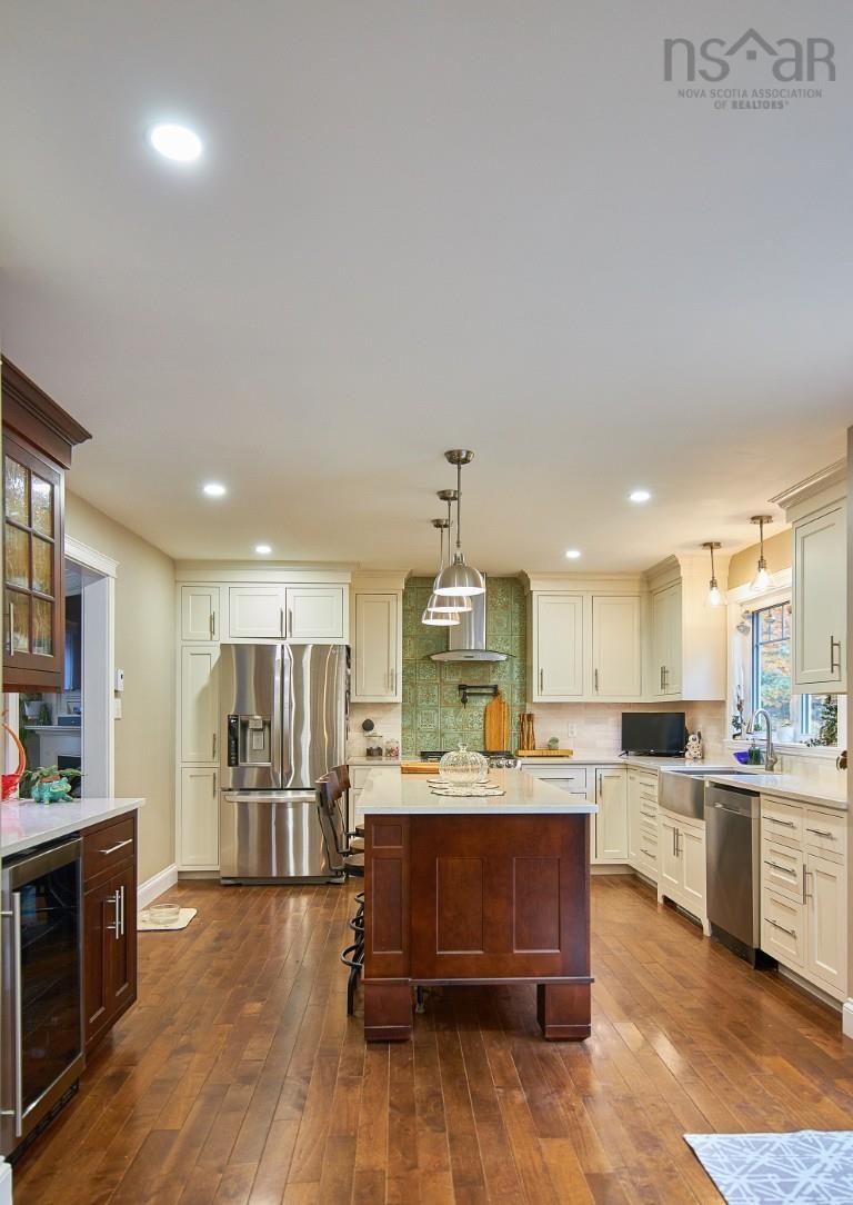 View image 12