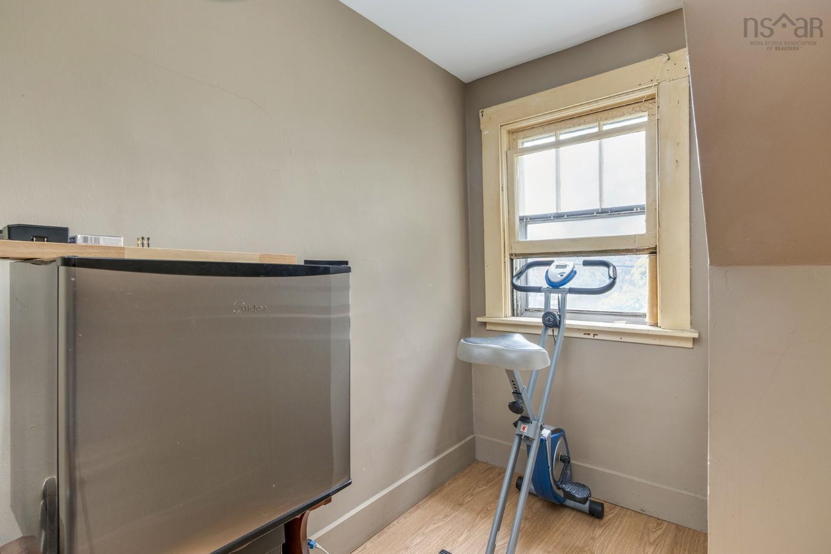 View image 18
