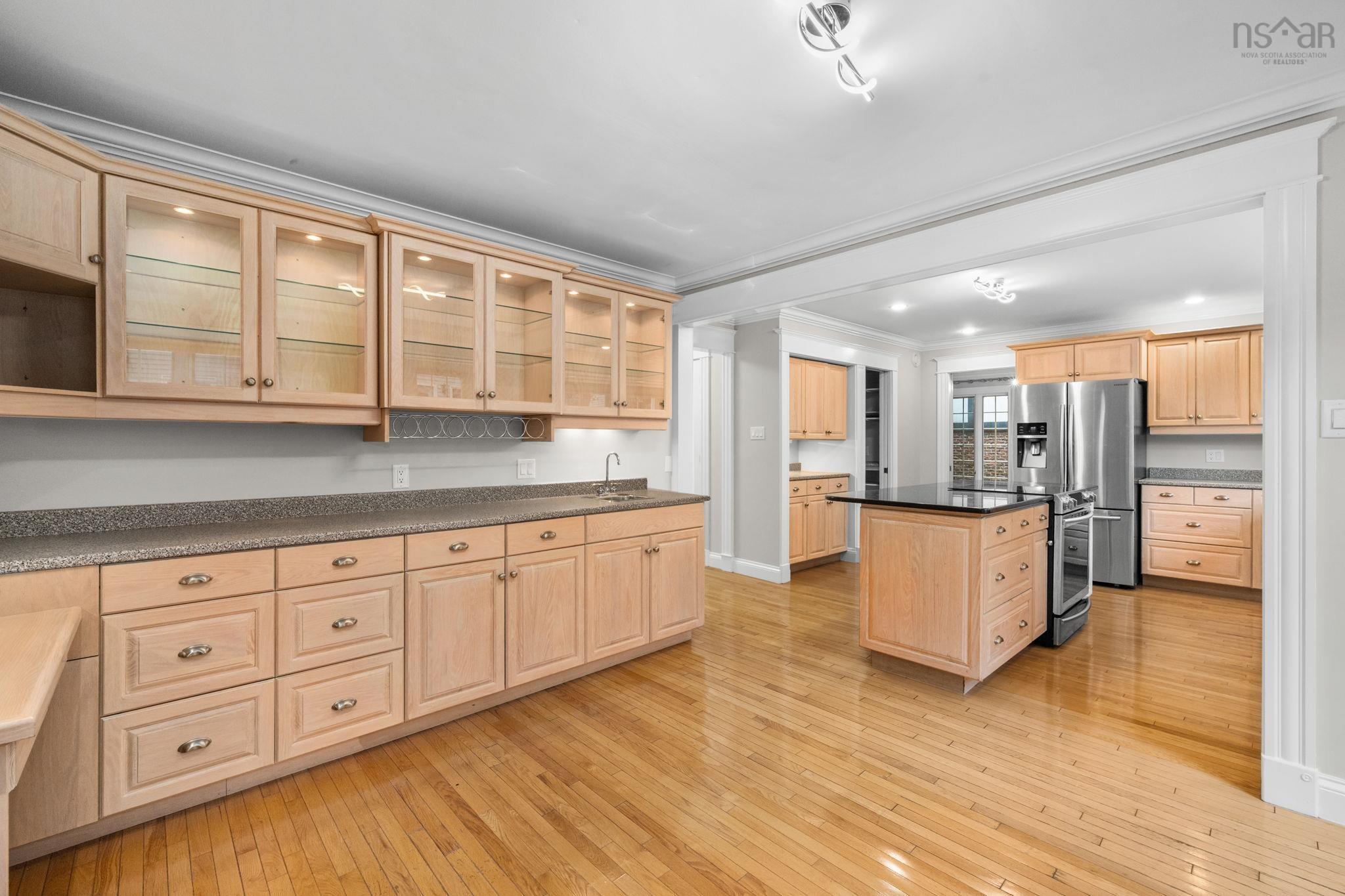 Thumbnail image for 916 Young Avenue MLS<sup>®</sup> 202526388