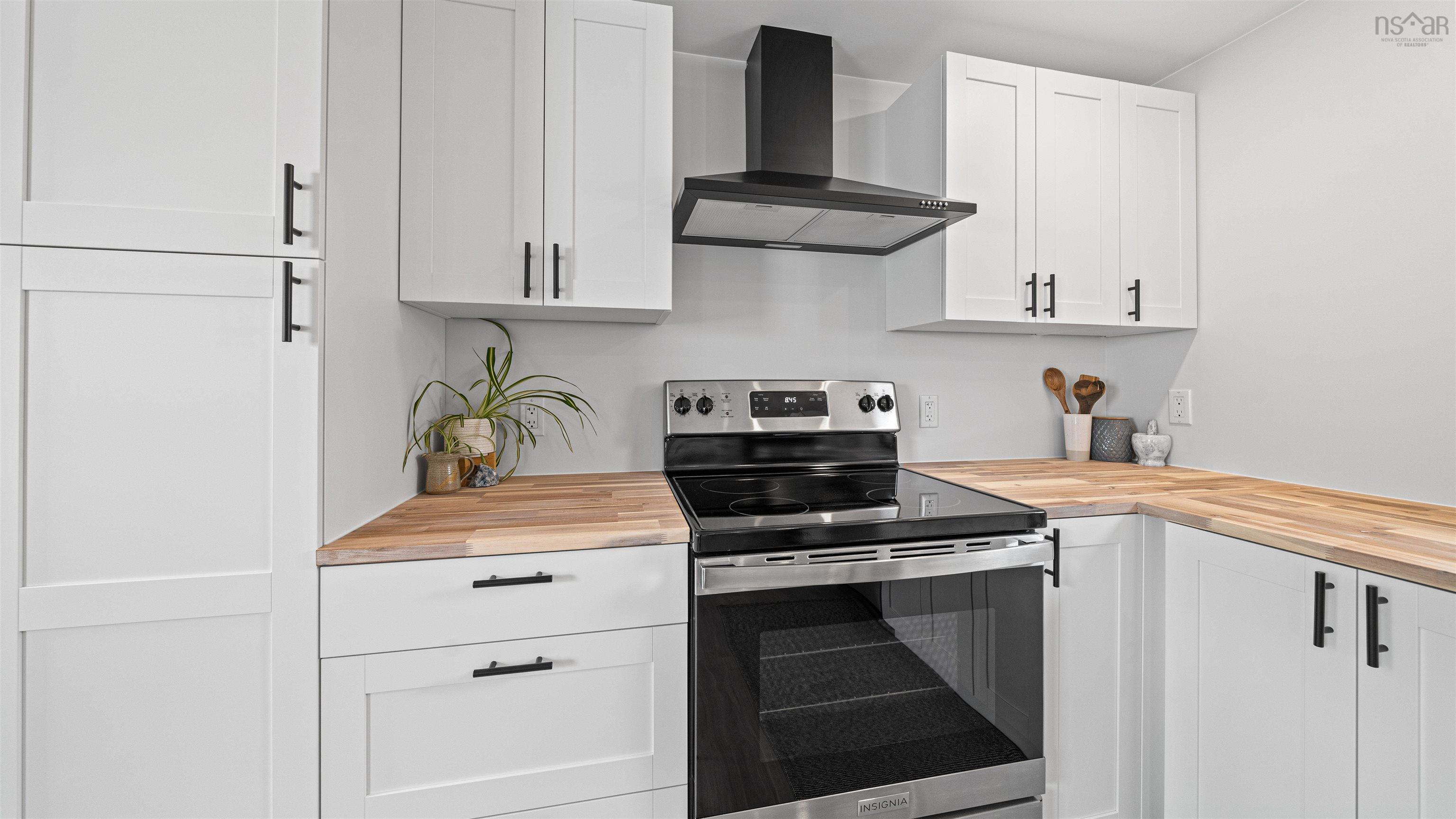 Thumbnail image for 18 Earleton Avenue MLS<sup>®</sup> 202526467