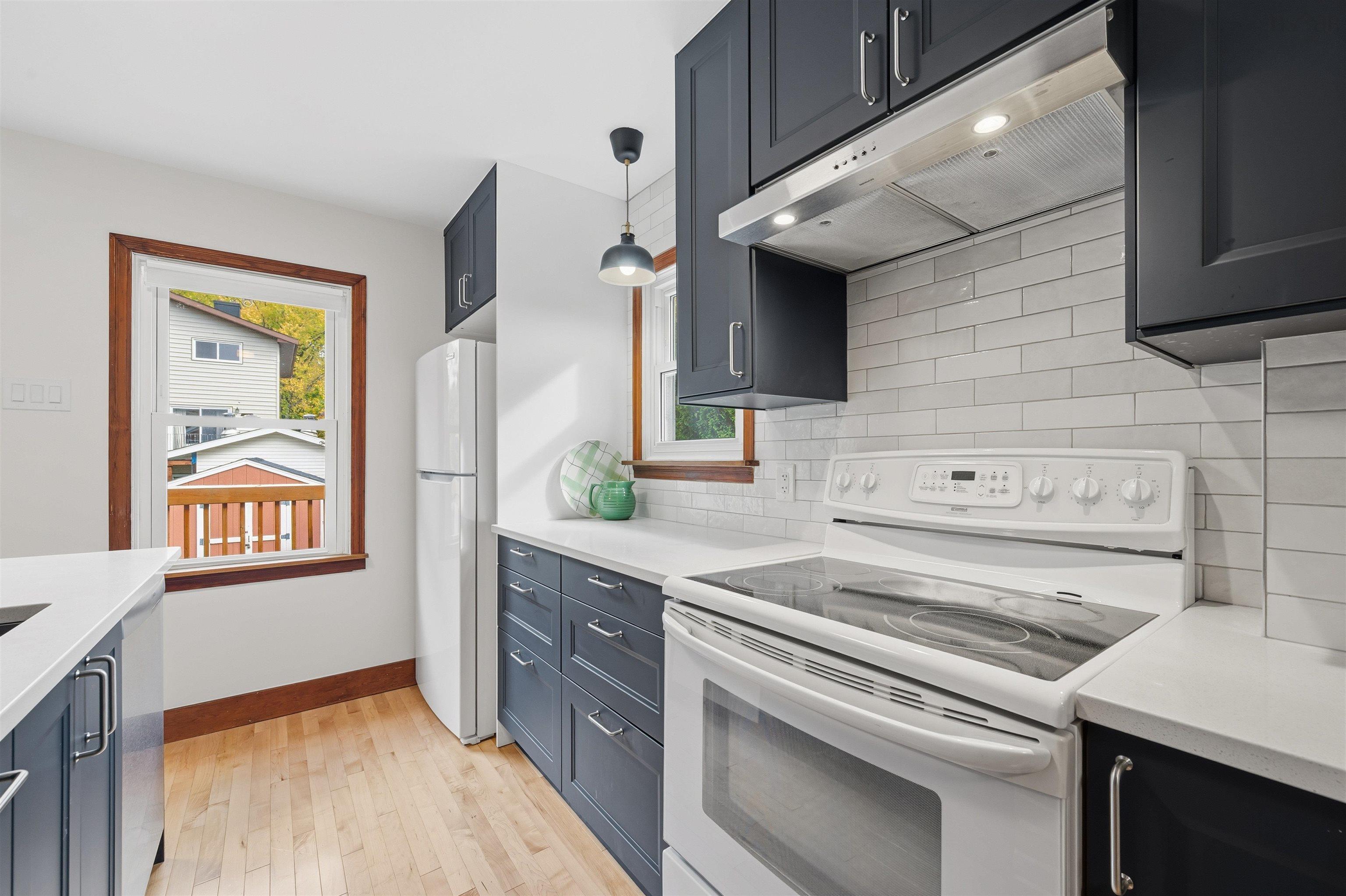 Thumbnail image for 2573 Beech Street MLS<sup>®</sup> 202526516