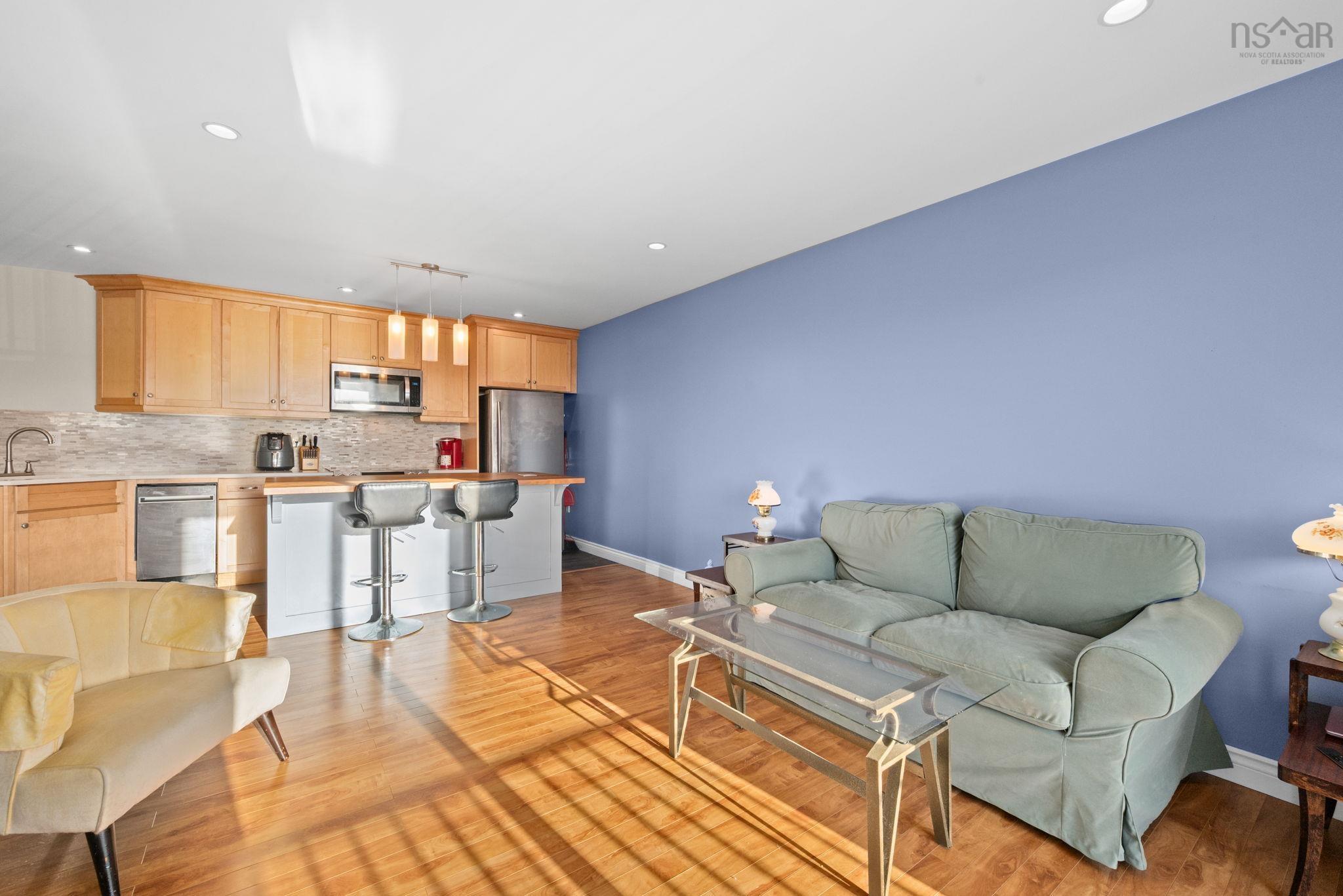 View image 12