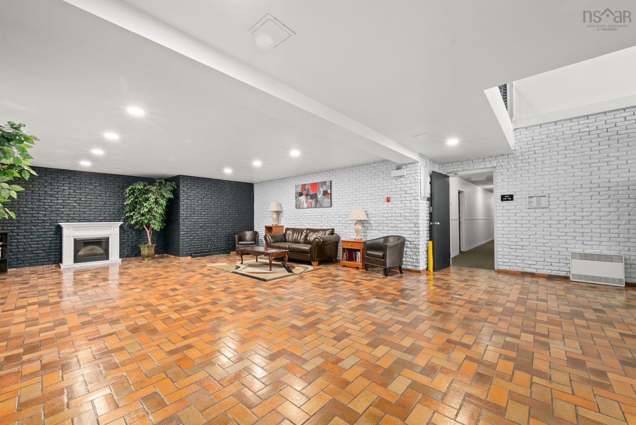 View image 18