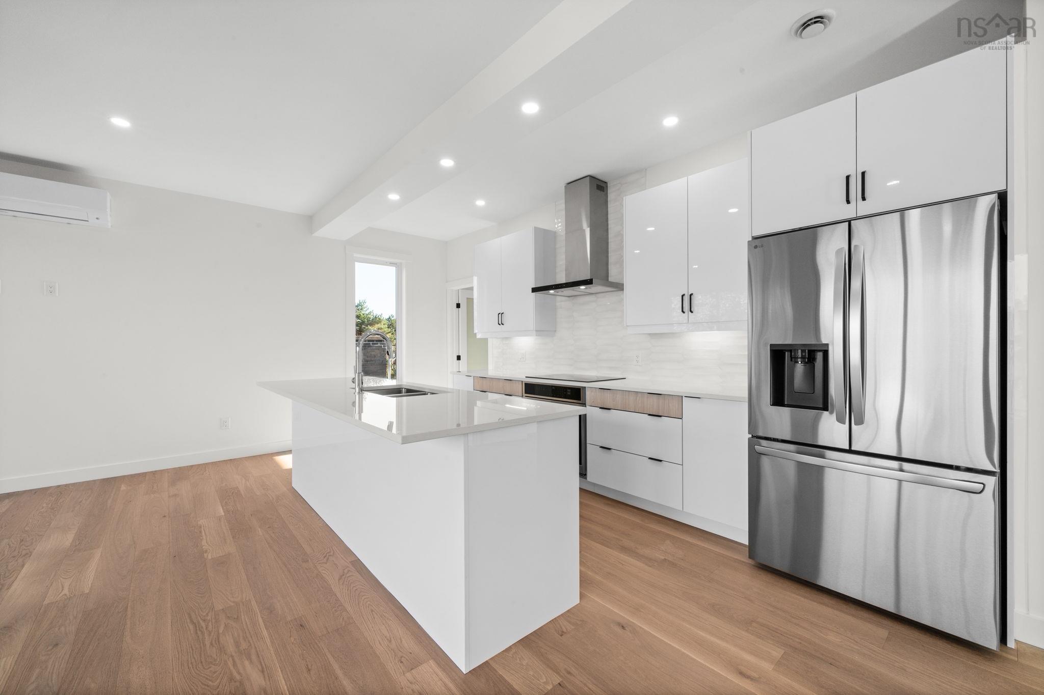 Thumbnail image for 71 Sinclair Street MLS<sup>®</sup> 202526720