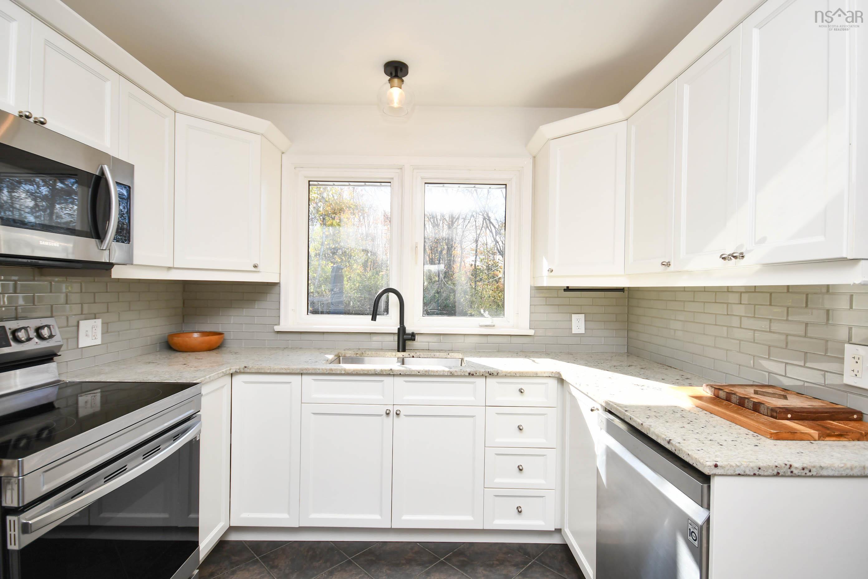 Thumbnail image for 11 Walters Street MLS<sup>®</sup> 202526764