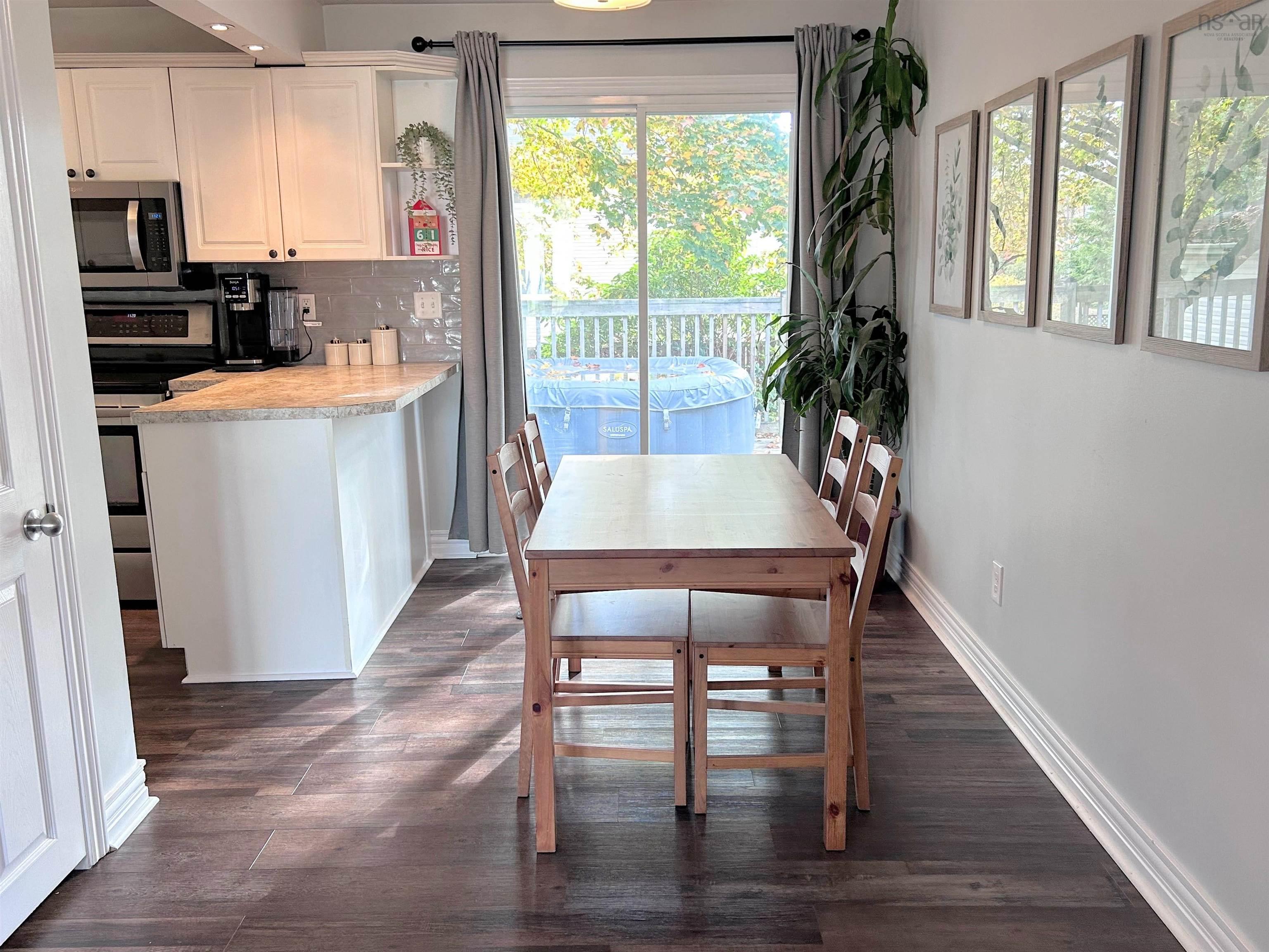 Thumbnail image for 32 Lawson Avenue MLS<sup>®</sup> 202526819