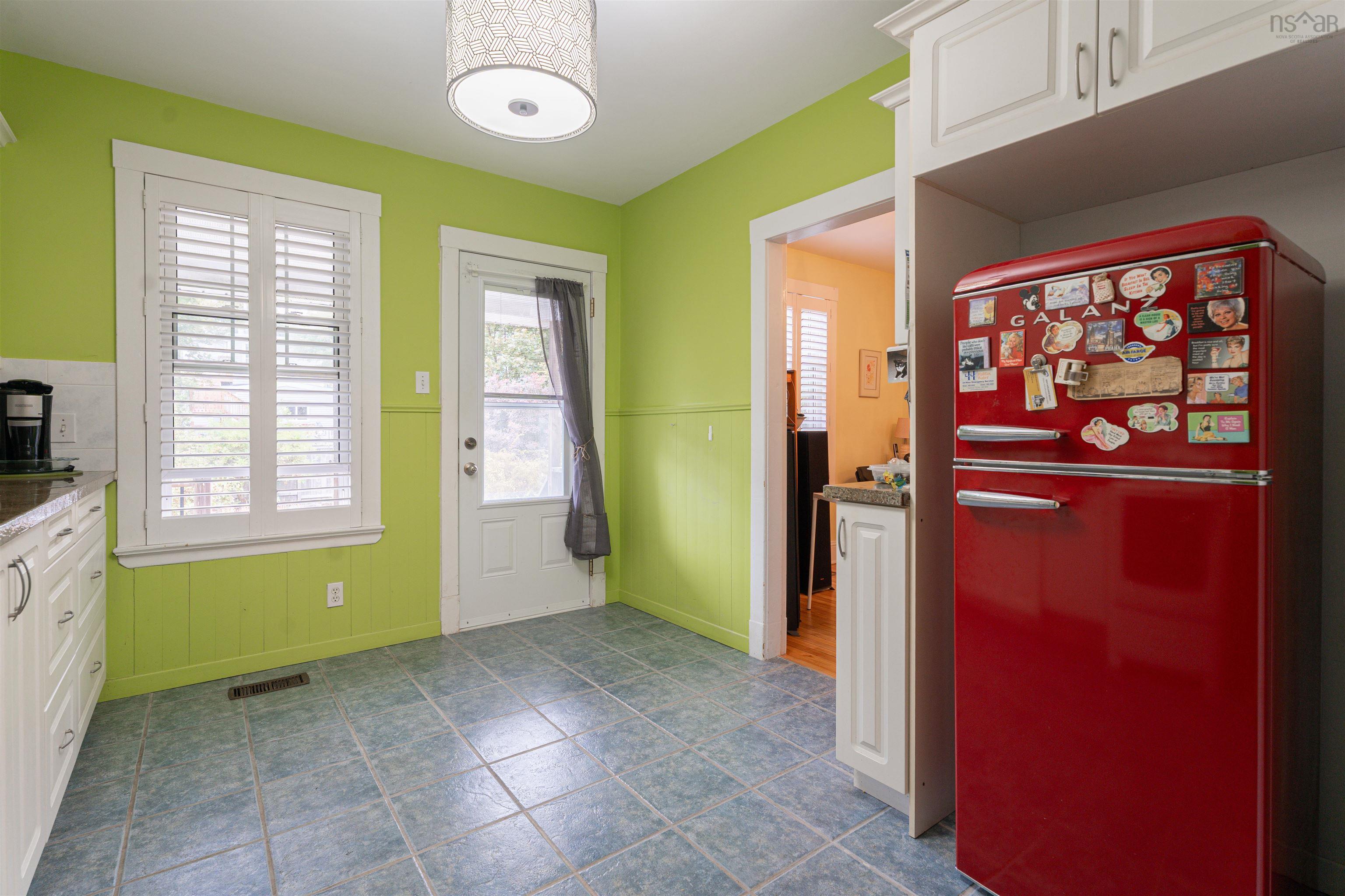 Thumbnail image for 5865 Kane Street MLS<sup>®</sup> 202526843