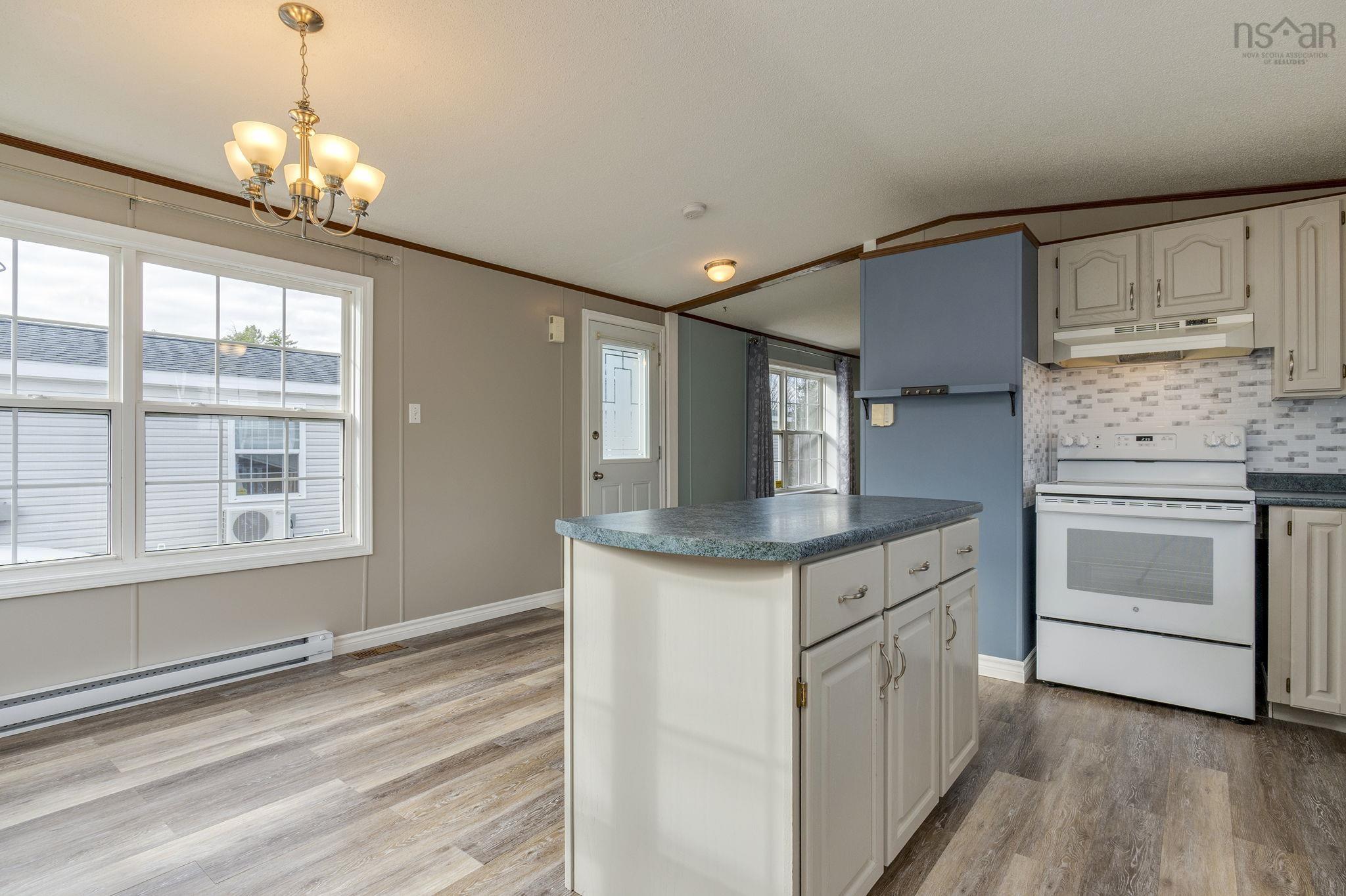 Thumbnail image for 260 Circle Drive MLS<sup>®</sup> 202526898