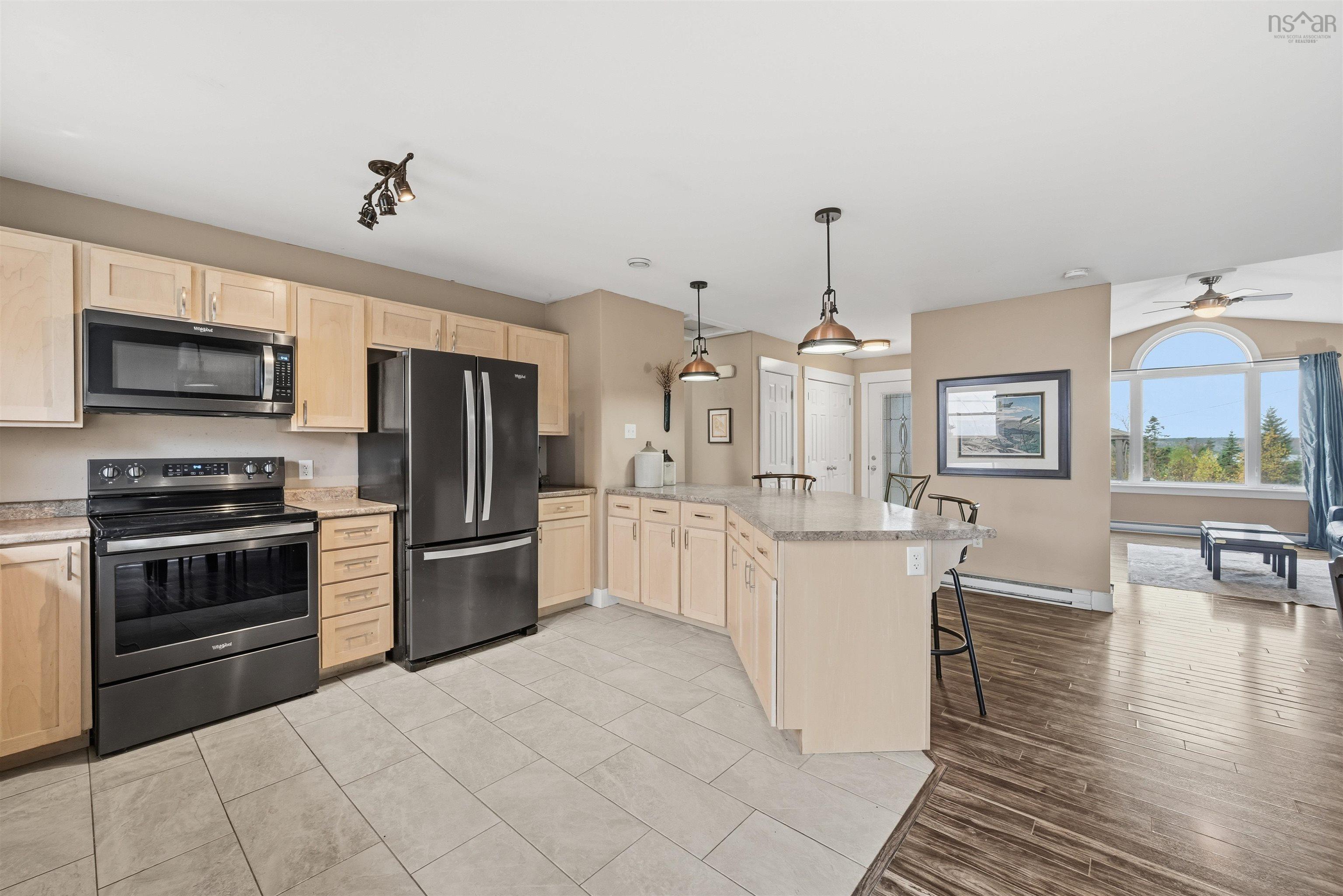 Thumbnail image for 281 Heselton Drive MLS<sup>®</sup> 202526912