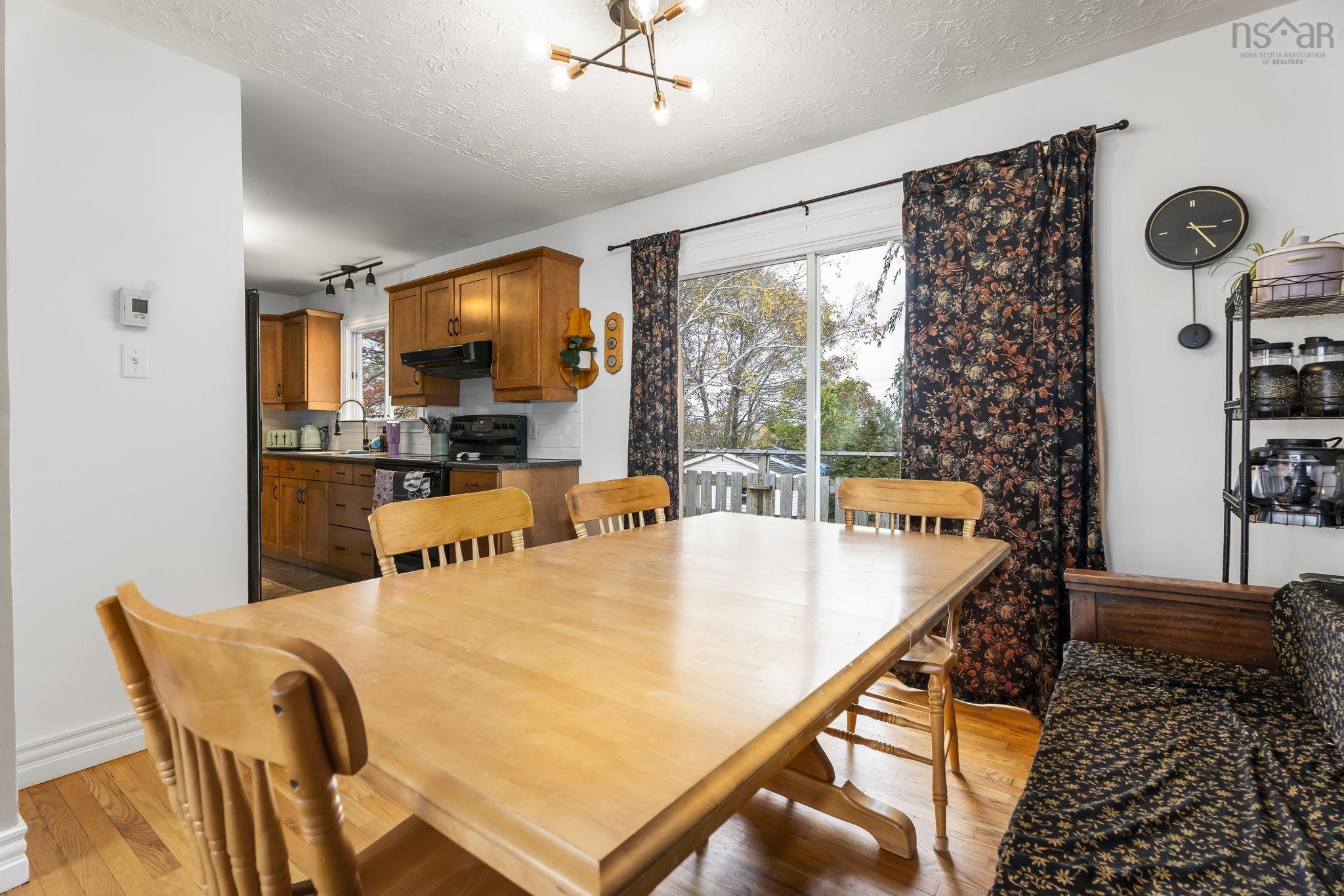 Thumbnail image for 143 Amaranth Crescent MLS<sup>®</sup> 202526962