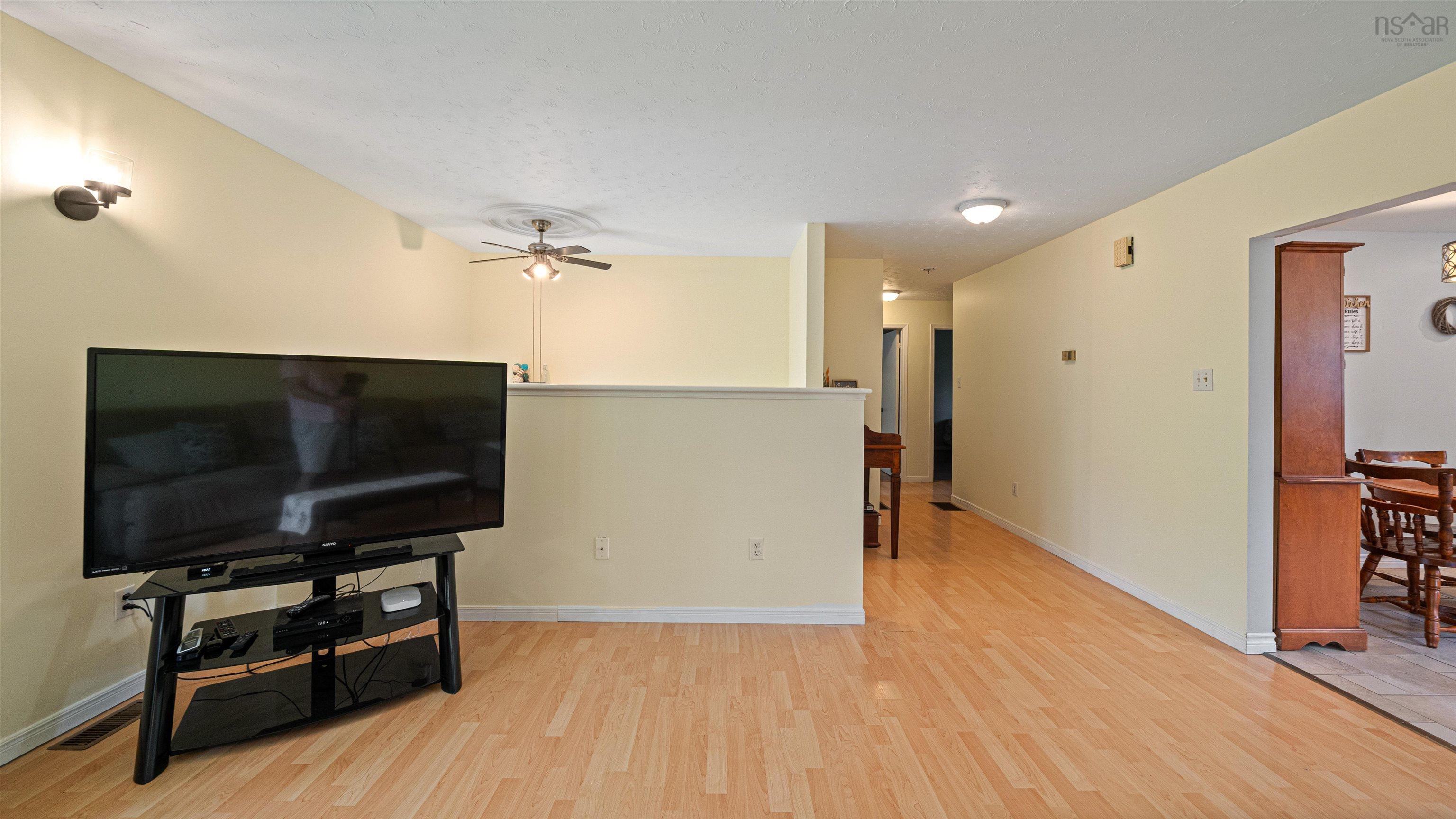 Thumbnail image for 2155 Beaver Bank Road MLS<sup>®</sup> 202527307