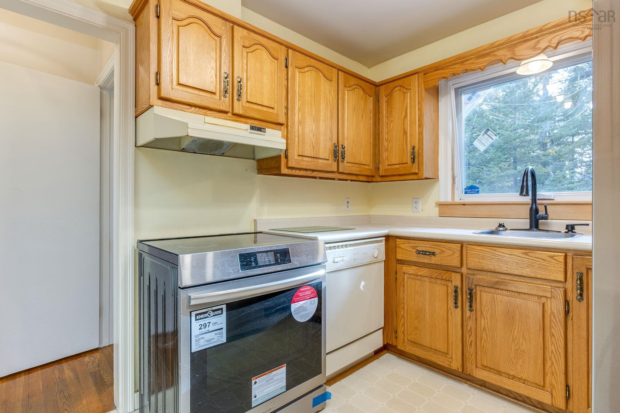 Thumbnail image for 34 Hazelholme Drive MLS<sup>®</sup> 202527333